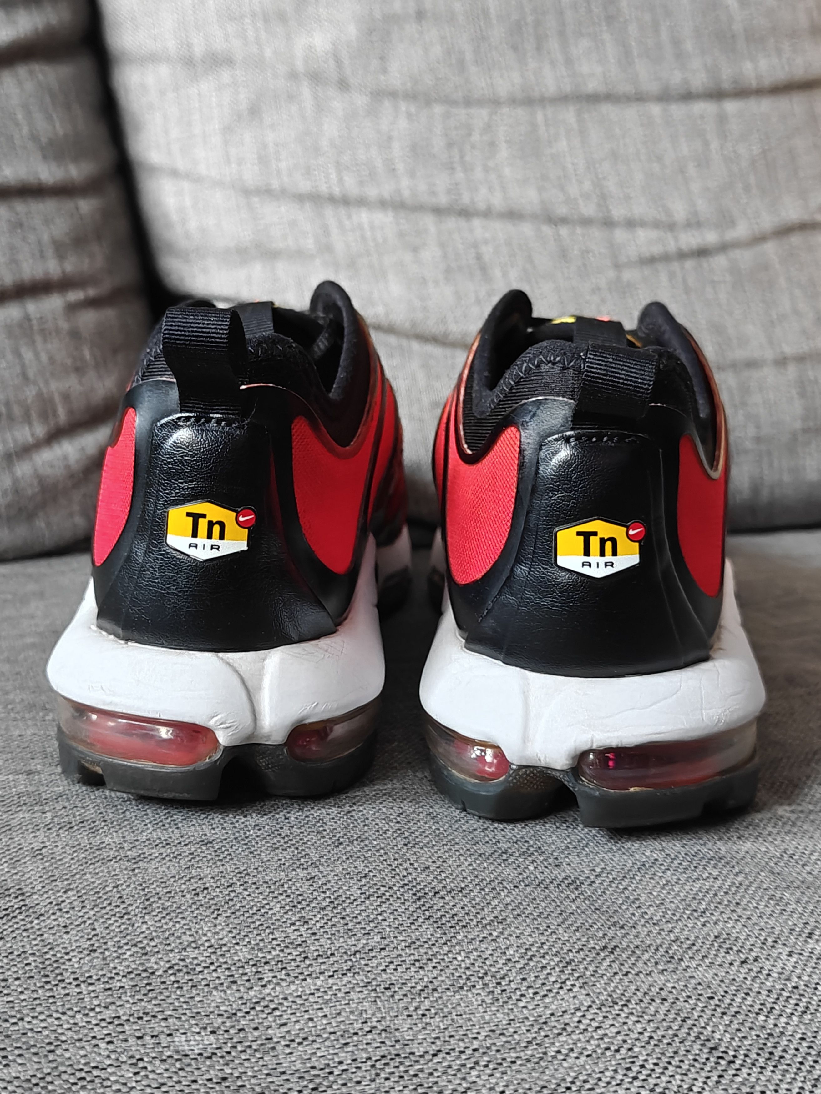 Nike × Vintage 2017 Nike Air Max Plus TN Ultra "Sunset Tiger" Gradient Size US 12 / EU 45 - 3 Thumbnail