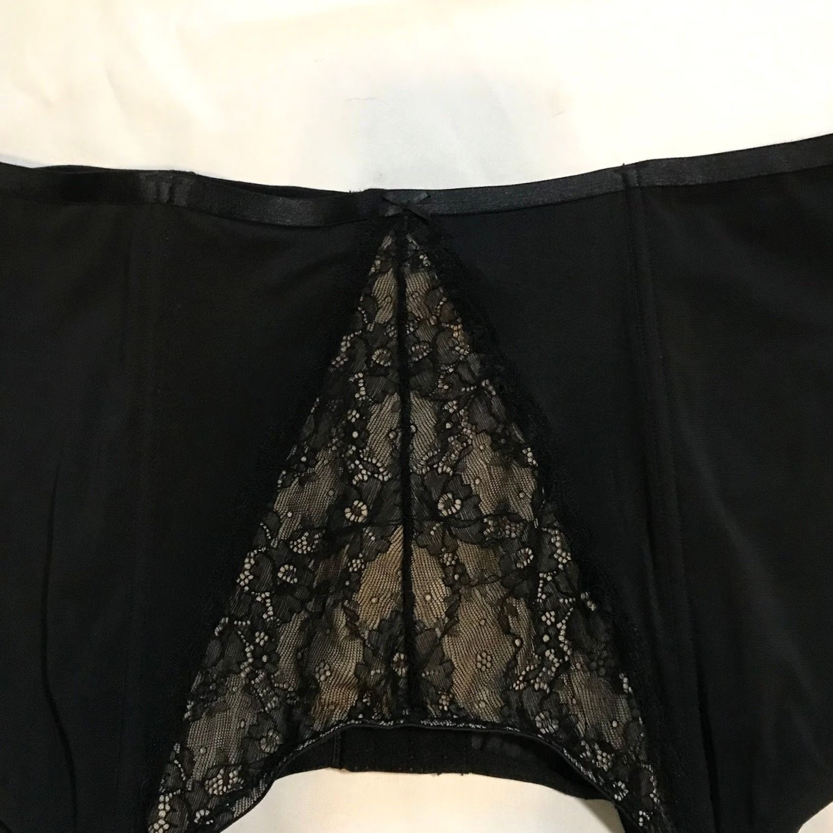 Vintage Cacique Black Lace Corset Garter Slip Style 18 20 Women Size XXL / US 16-18 / IT 52-54 - 2 Thumbnail