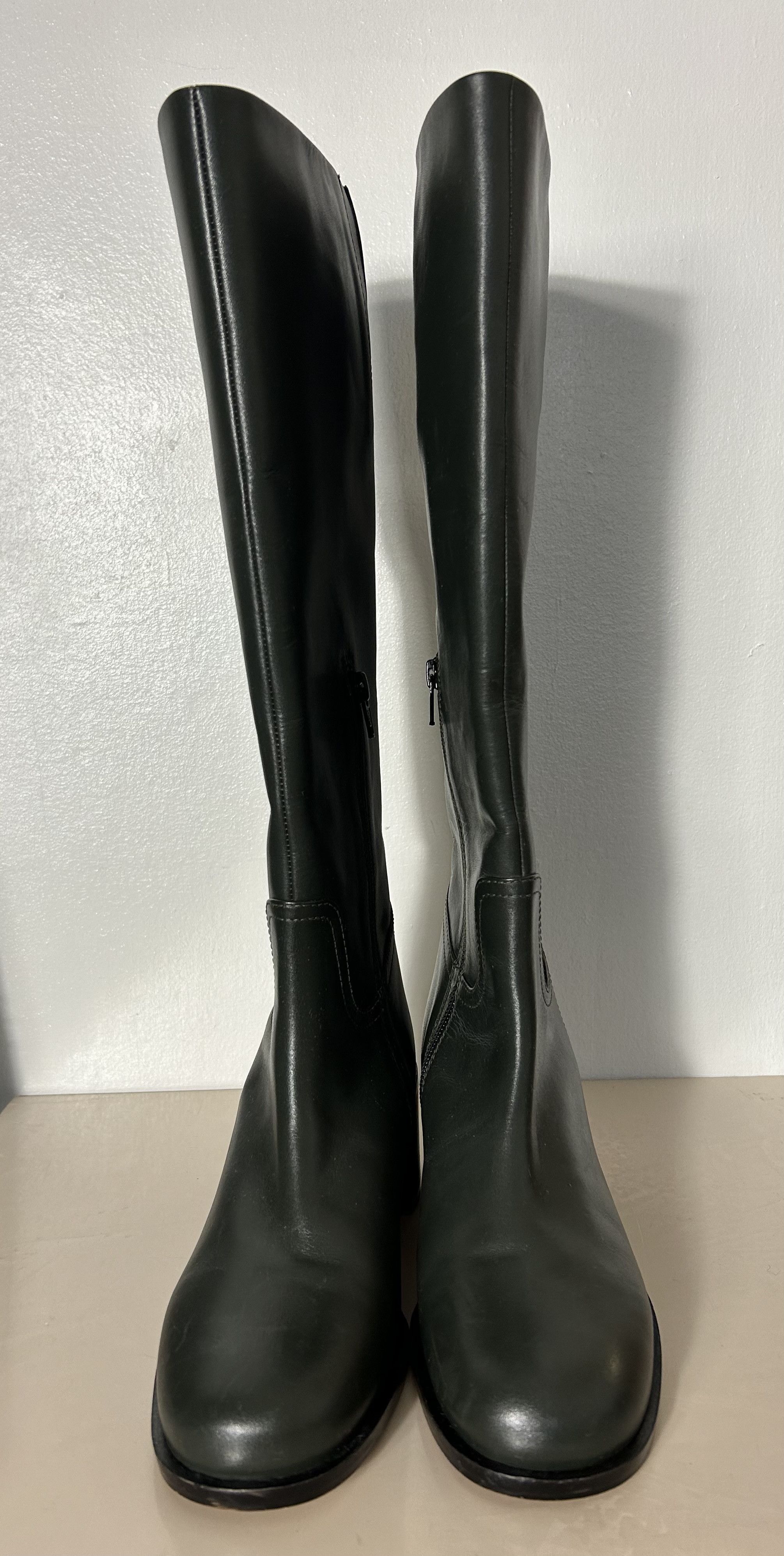 LK Bennett LK Bennett "Claude" Block Heel Leather Knee High Boots Size US 7 / IT 37 - 2 Thumbnail