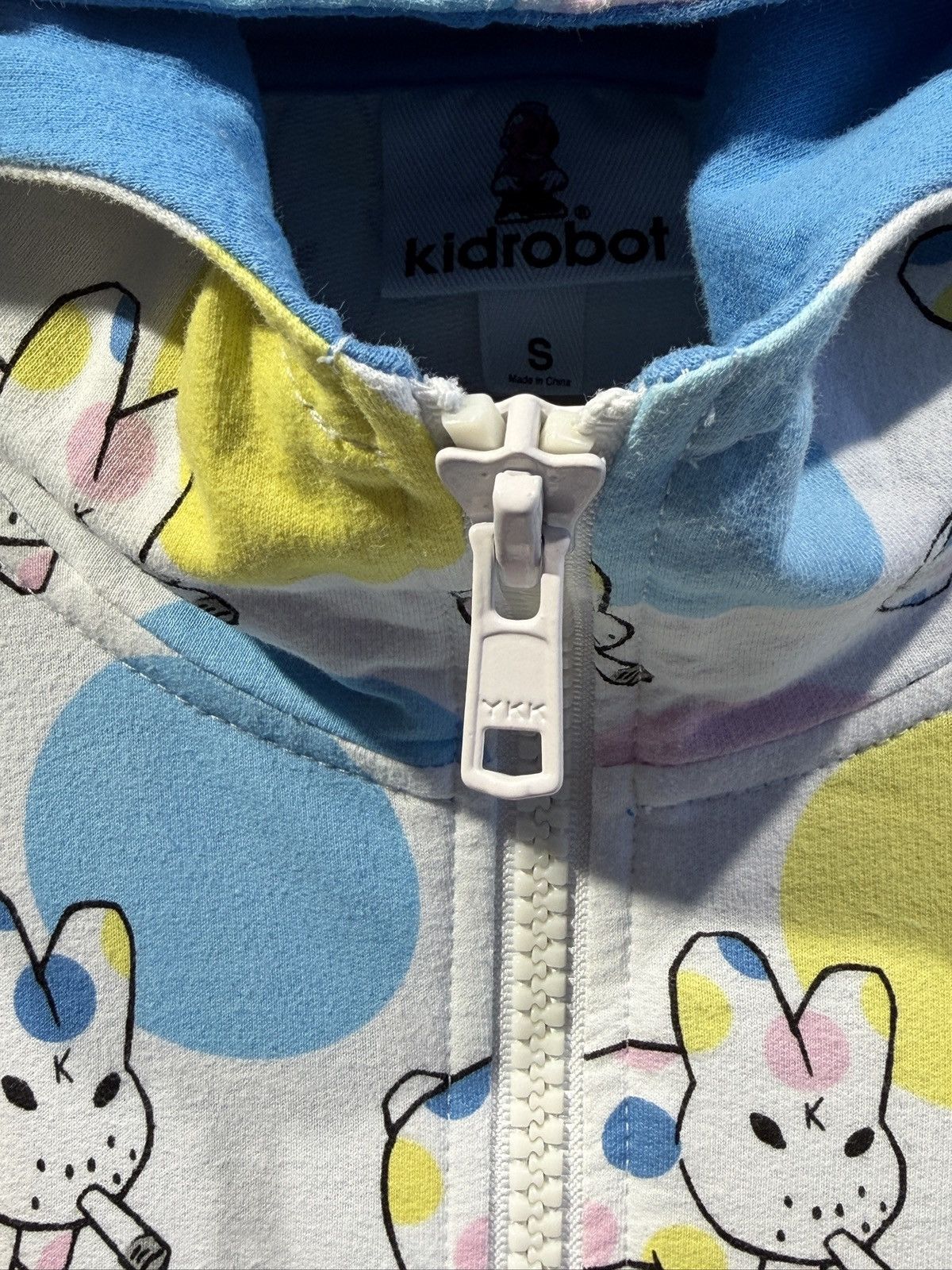 Kid Robot KID ROBOT Limited 6 of 256 zip hoodie overprint size S Size US S / EU 44-46 / 1 - 3 Thumbnail