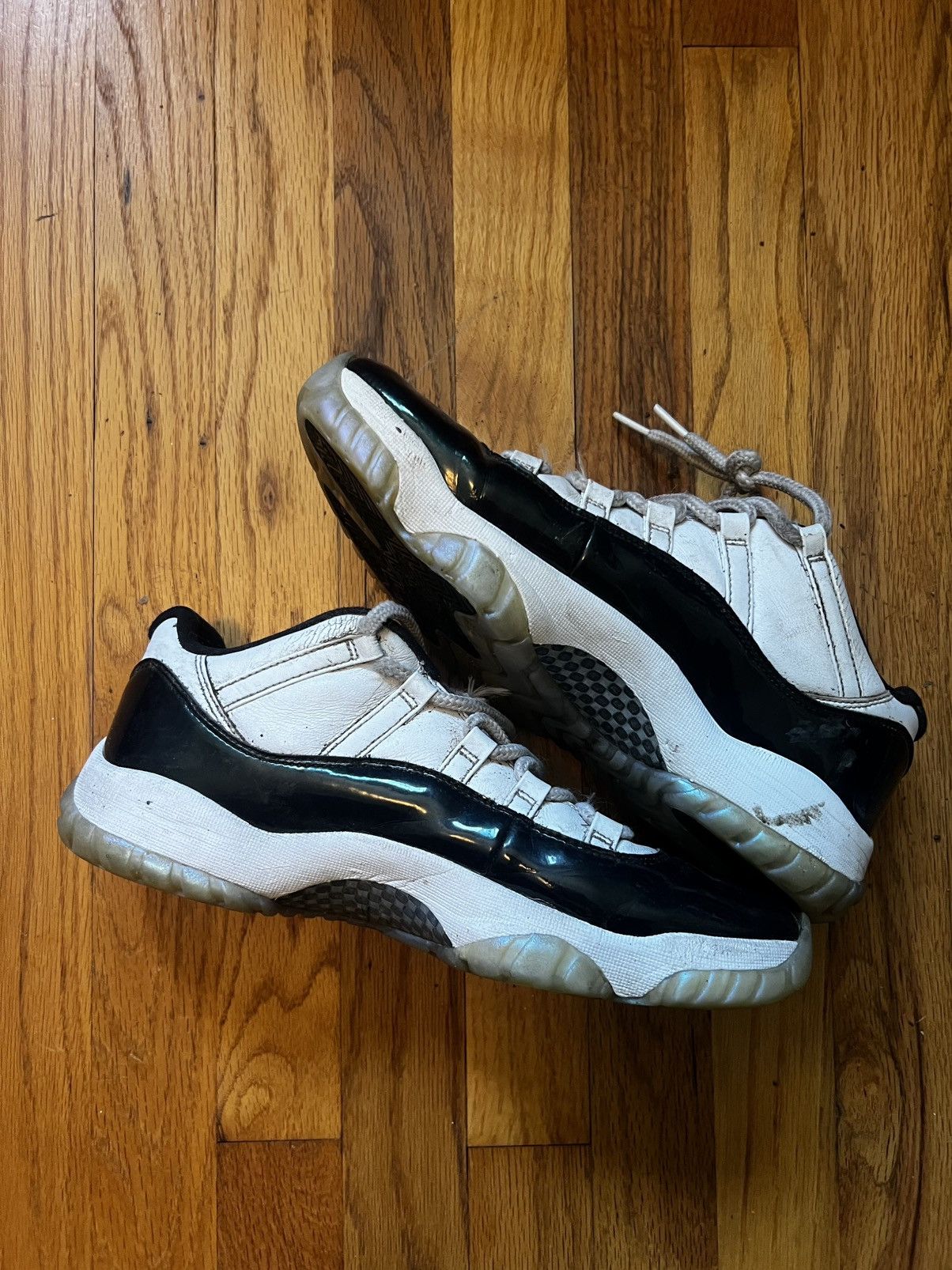 Jordan Brand Jordan 11 low Emerald size 10 Size US 10 / EU 43 - 2 Thumbnail