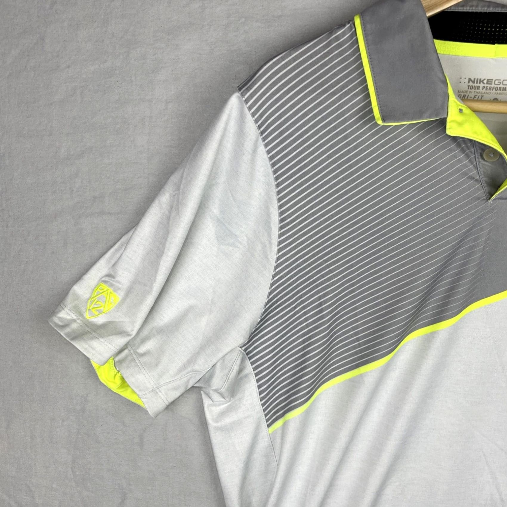 Nike Nike Oregon Ducks Polo Shirt Mens Small Dri-FIT Golf College Logo Embroidered Gray Short Sleeve Shirt Size US S / EU 44-46 / 1 - 4 Thumbnail