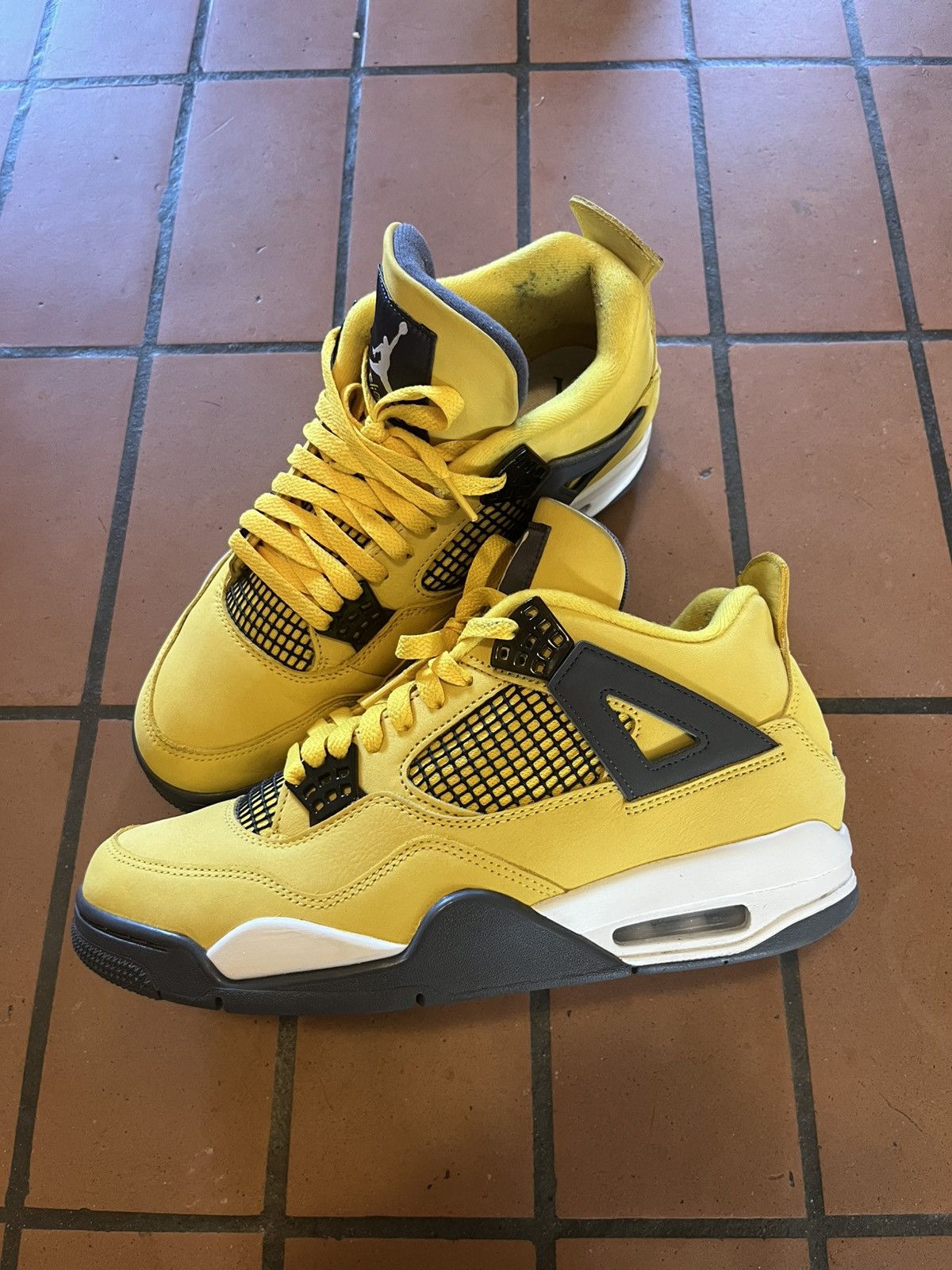 Jordan Brand Nike Air Jordan 4 Lightning Size US 10 / EU 43 - 2 Thumbnail