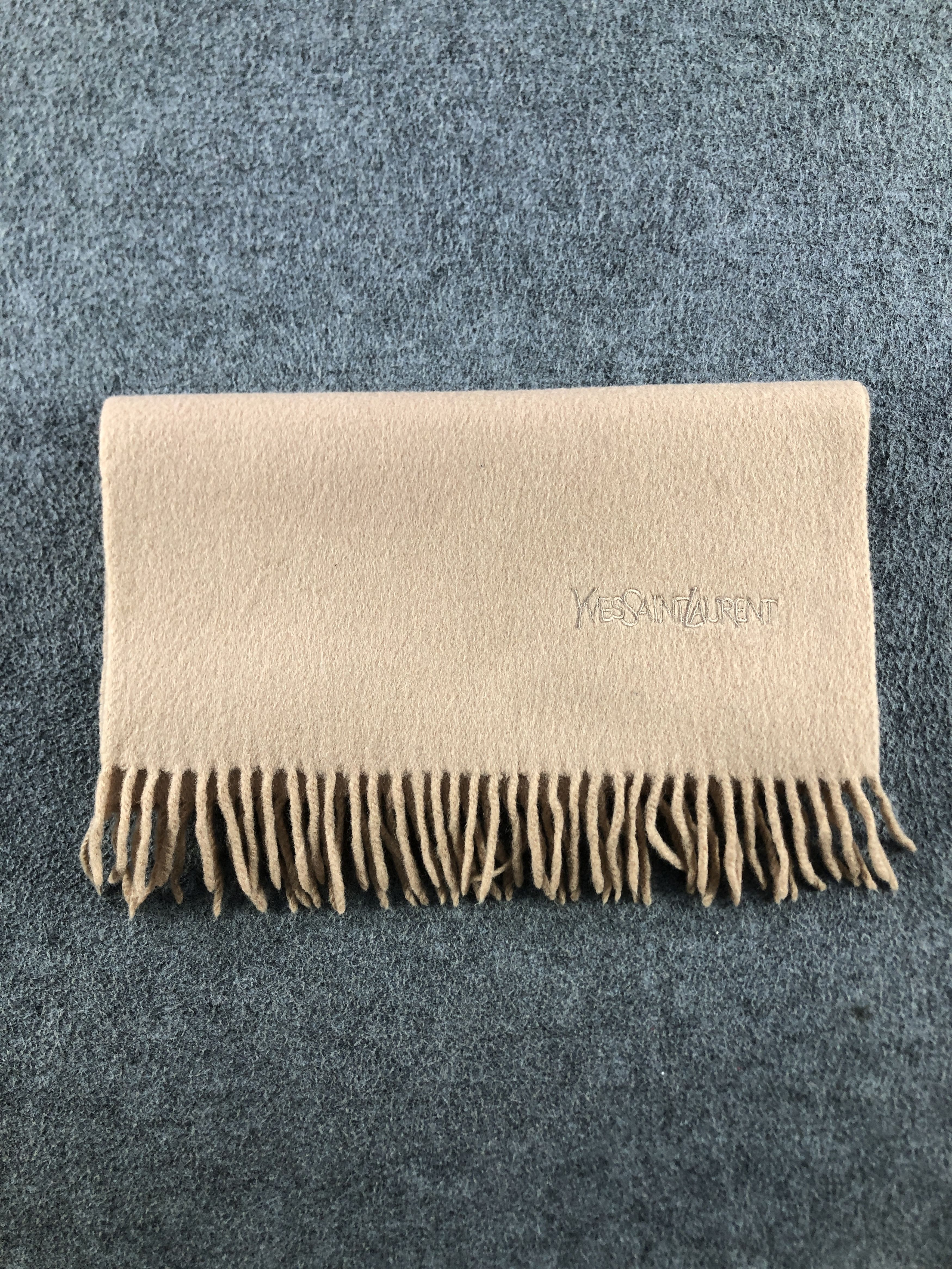 Yves Saint Laurent Yves Saint Laurent Scarf / Muffler / Neckwear P878 Size ONE SIZE - 8 Thumbnail