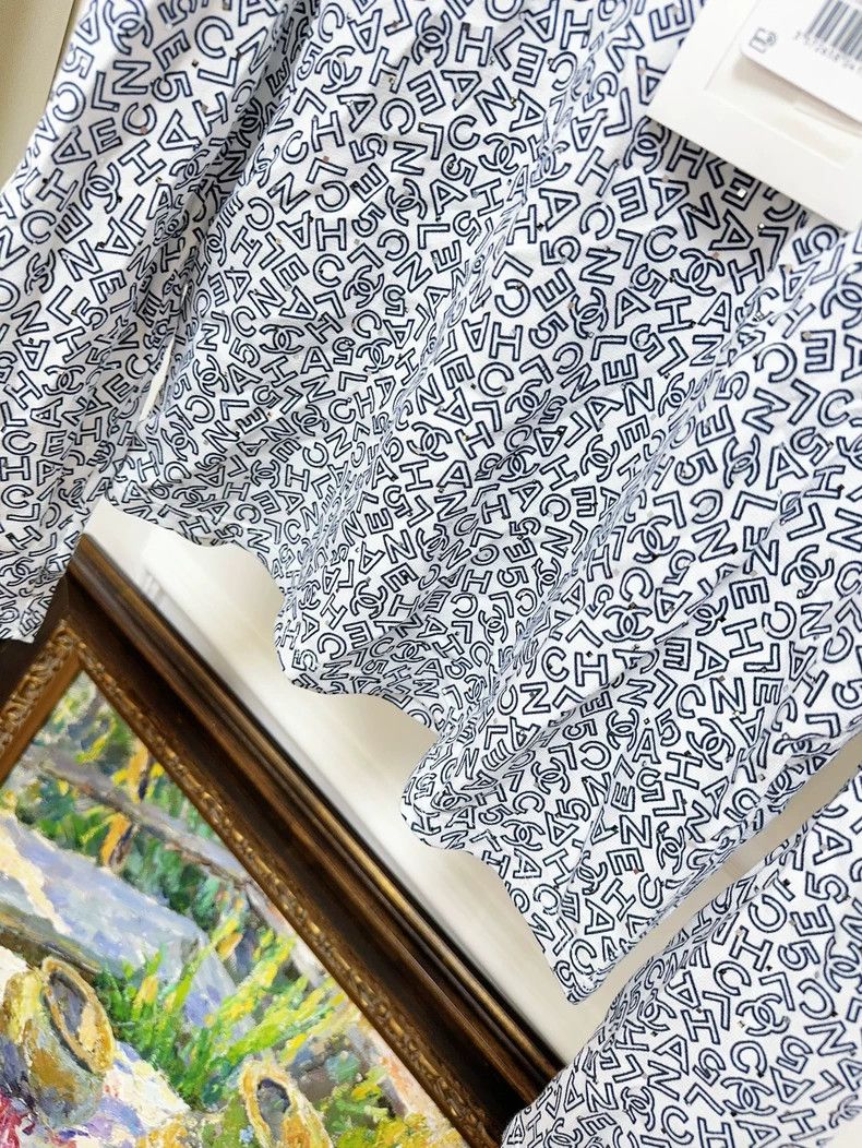 Chanel Chanel 21p full print blue double C sequin logo long-sleev Size XS / US 0-2 / IT 36-38 - 4 Thumbnail