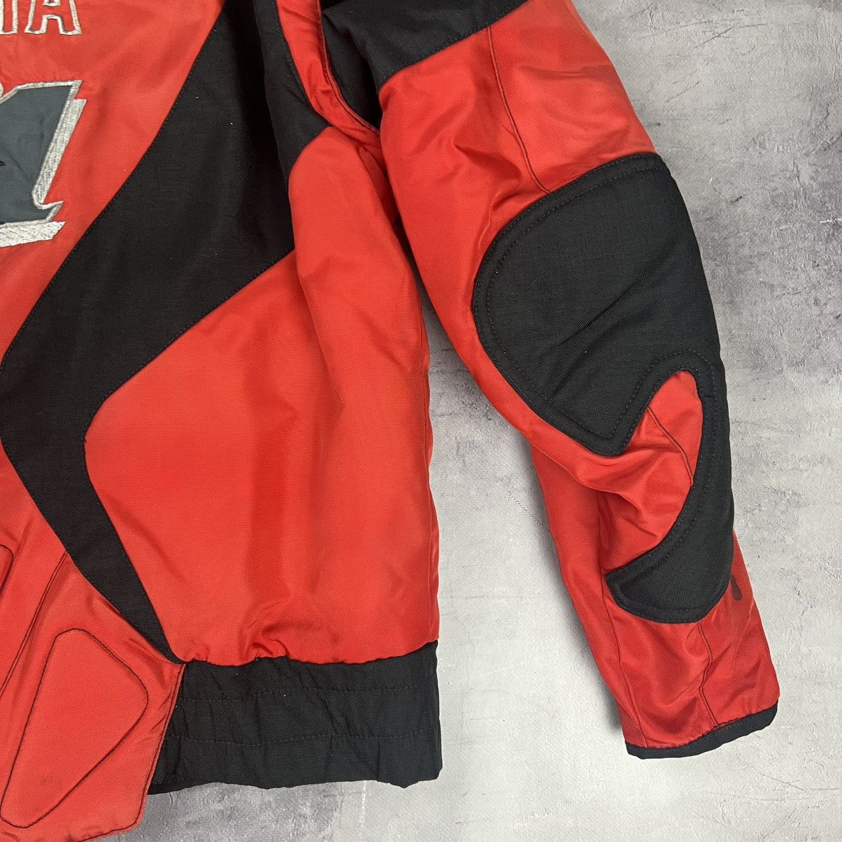 Yamaha Rare! Yamaha R1 Vintage Racing Vest Jacket Big Logo 90s Size US S / EU 44-46 / 1 - 18 Thumbnail