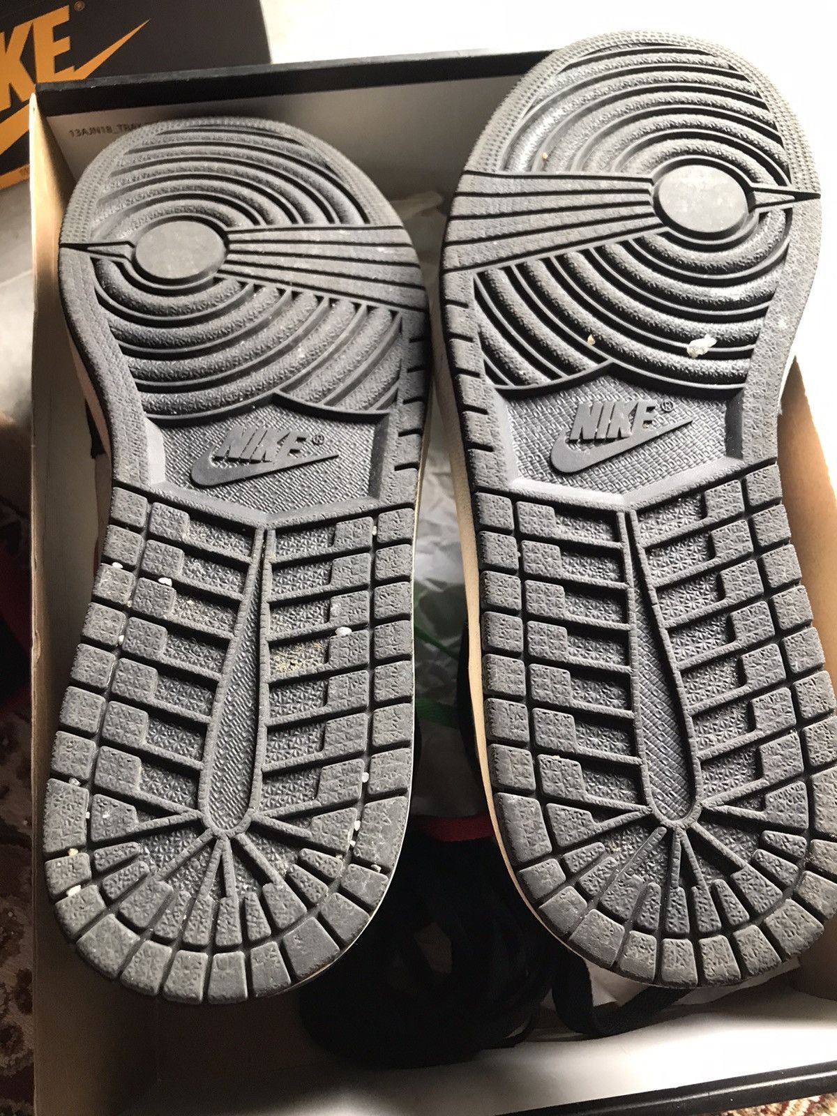 Nike ✅Freegift wristband, made 2018 Air Jordan 1 Retro High OG Size US 10.5 / EU 43-44 - 4 Thumbnail