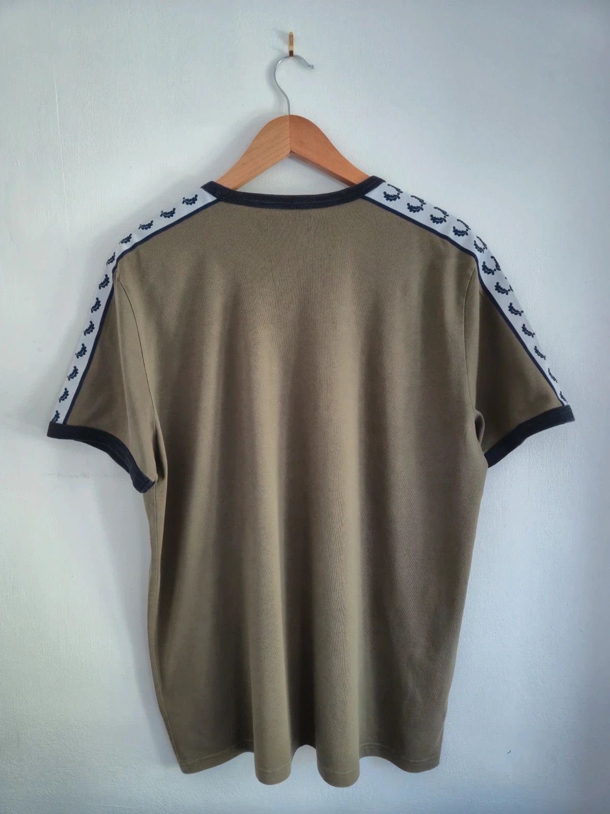 Fred Perry Fred Perry Khaki Crew Neck t-shirt - XL Size US XL / EU 56 / 4 - 7 Thumbnail