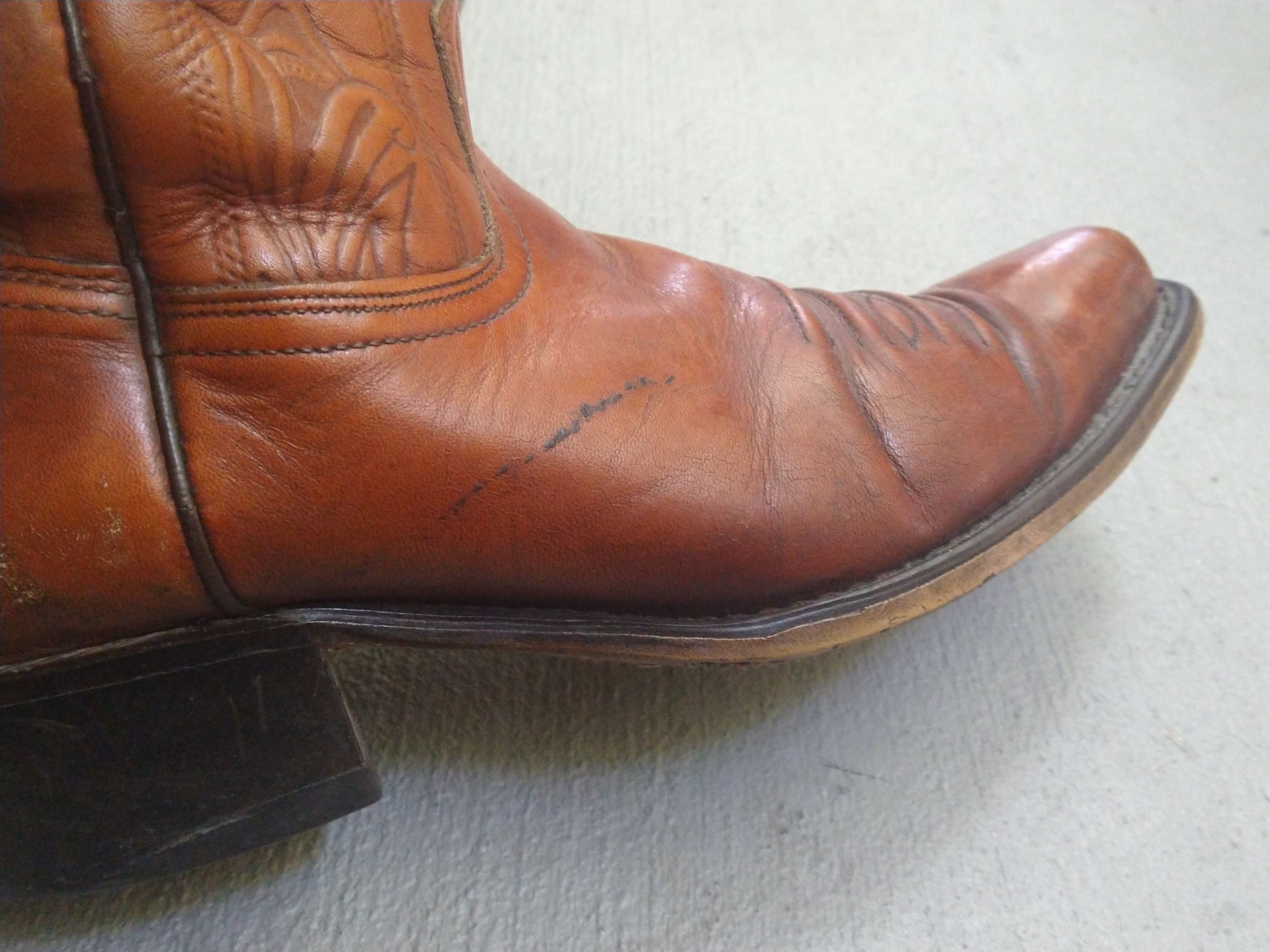 Genuine Leather Acme Cowboy Boots Size 9.5 Brown Leather Western Botas Size US 9.5 / EU 42-43 - 9 Thumbnail