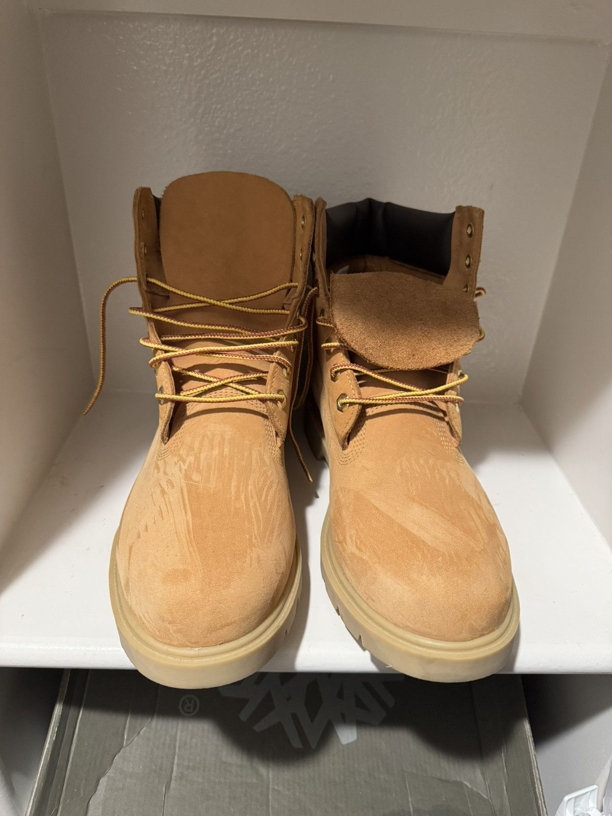 Timberland 6 Inch Classic Waterproof Boot 'Wheat' Size US 11 / EU 44 - 4 Thumbnail