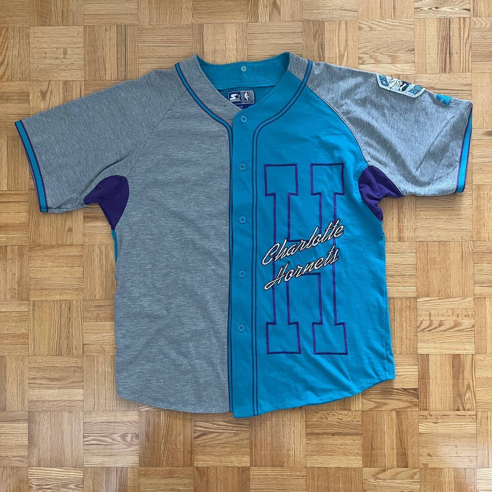 Starter Vintage 90s Starter NBA Charlotte Hornets baseball jersey Size US L / EU 52-54 / 3 - 1 Thumbnail