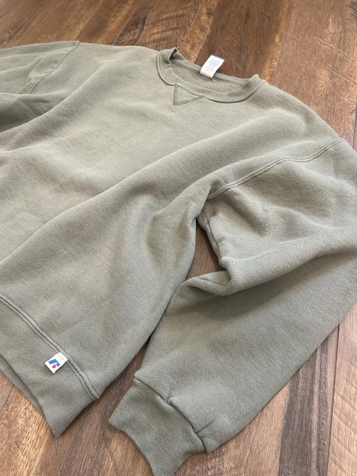 Russell Athletic Vintage Faded Olive Russell Athletics Crewneck Boxy Size M Size US M / EU 48-50 / 2 - 4 Thumbnail