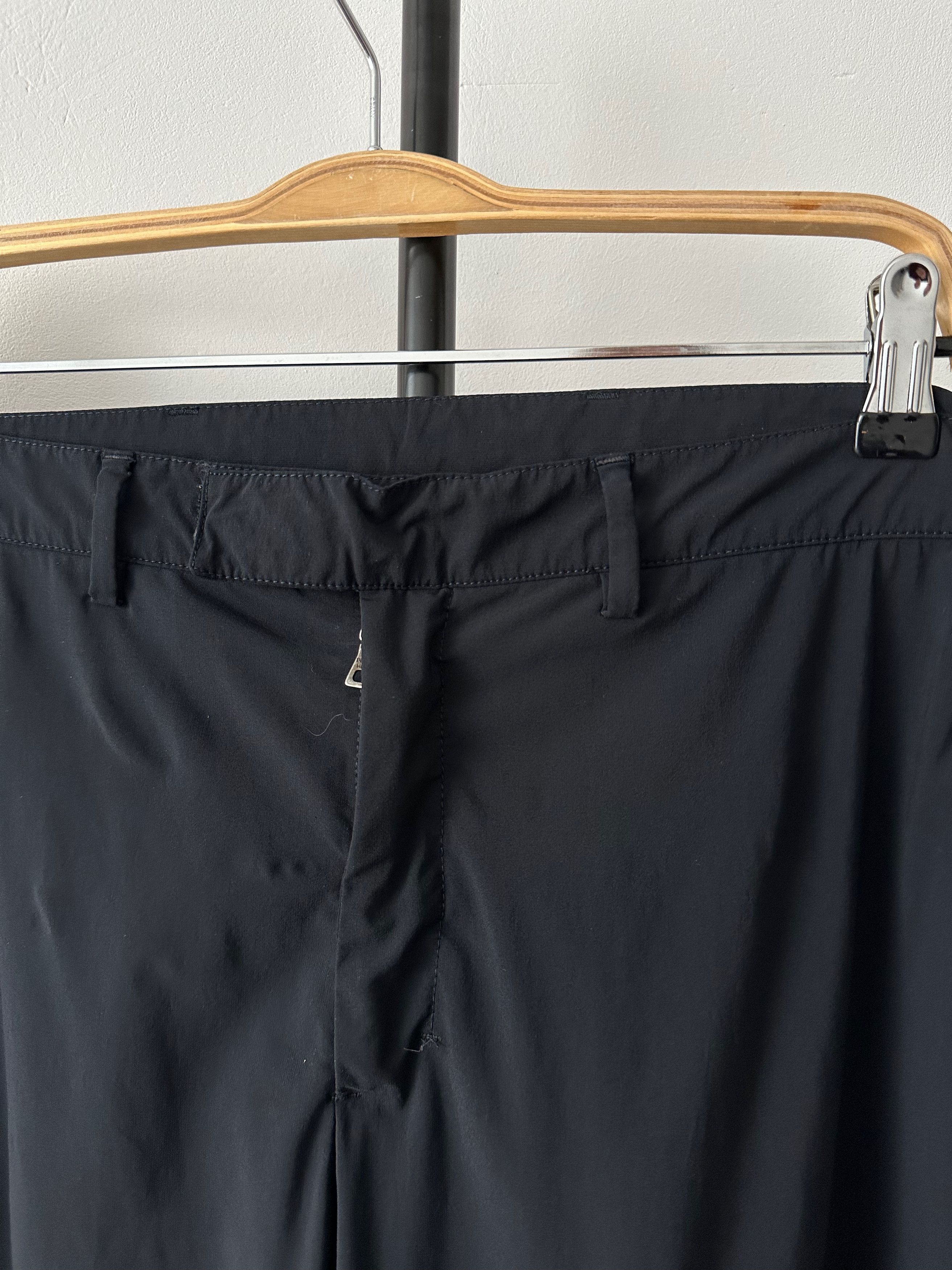 Prada Prada black stretch elastic stretch trousers pants Size US 36 / EU 52 - 3 Thumbnail