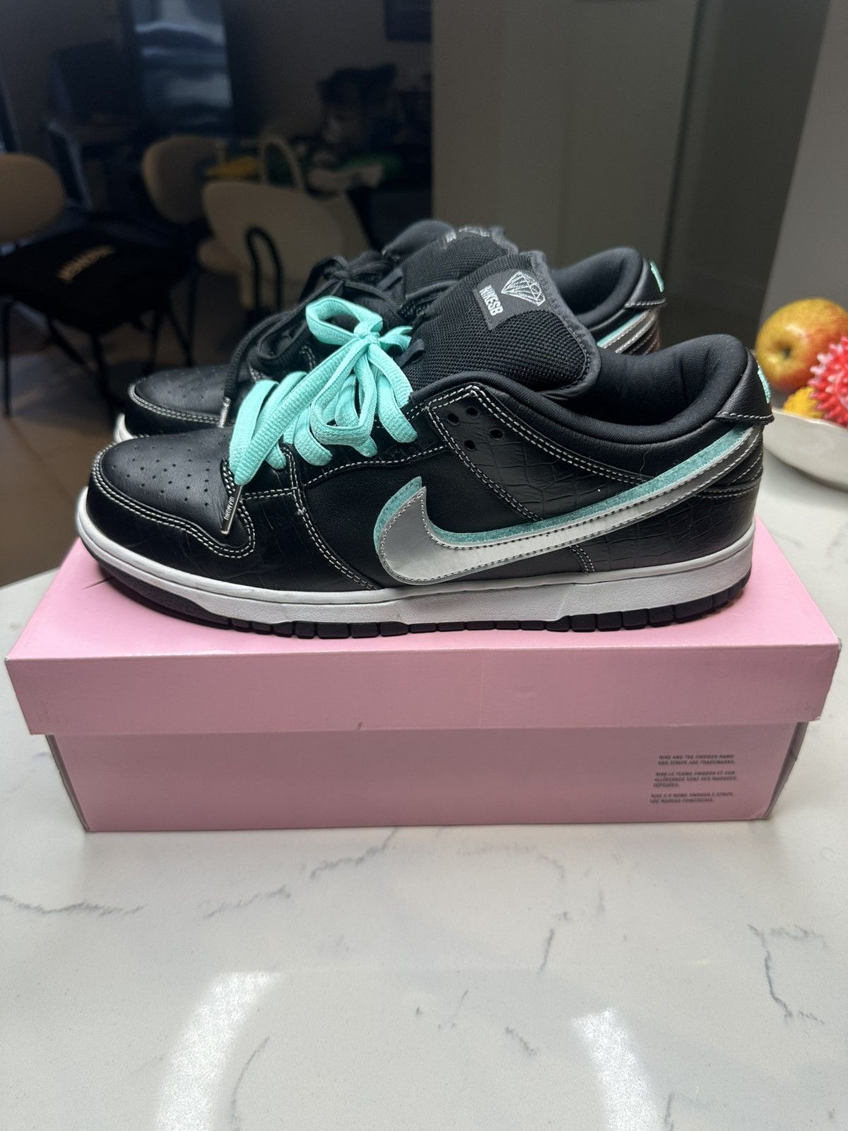 Diamond Supply Co. × Nike DIAMOND NIKE SB DUNK LOW Size US 10.5 / EU 43-44 - 15 Thumbnail