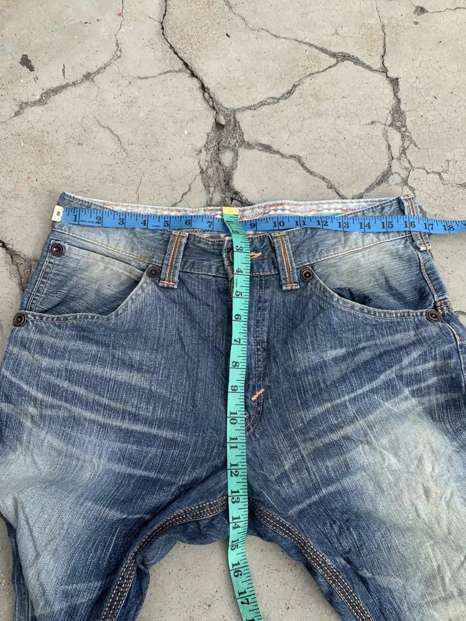 Edwin Vintage Edwin buckle back fade mud wash. Size US 33 - 3 Thumbnail