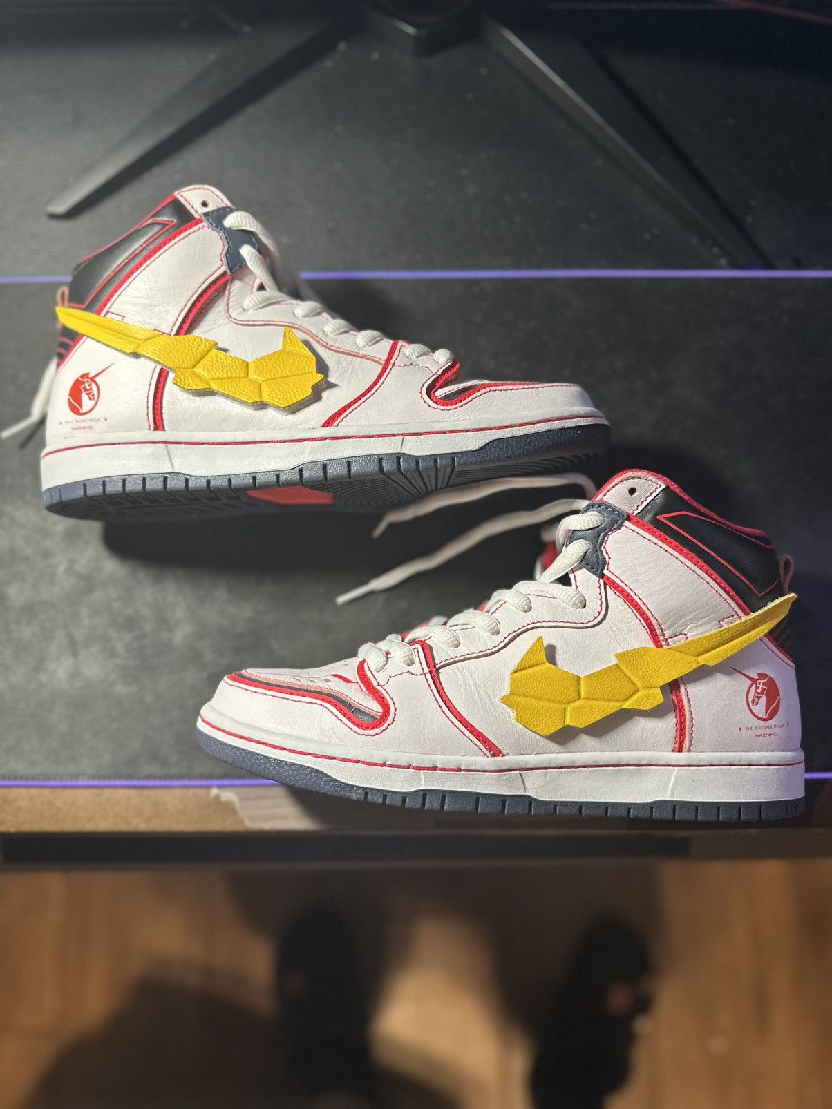 Nike SB Nike SB Gundam Unicorn RX-0 Size US 9 / EU 42 - 2 Thumbnail