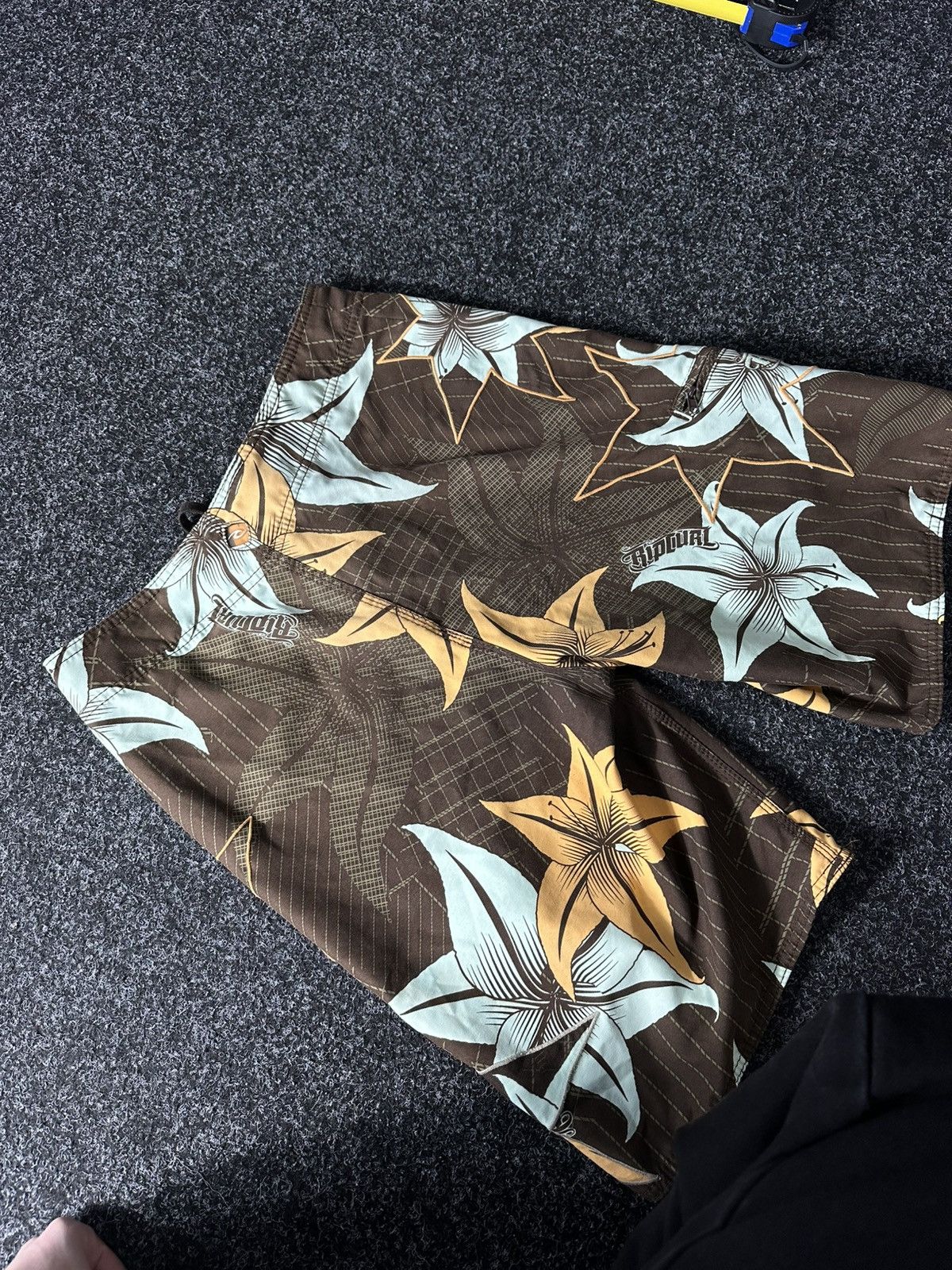 Ripcurl × Vintage 🚨Vintage RIPCURL OVER PRINT Japanese Surf style Shorts Size US 29 - 8 Thumbnail