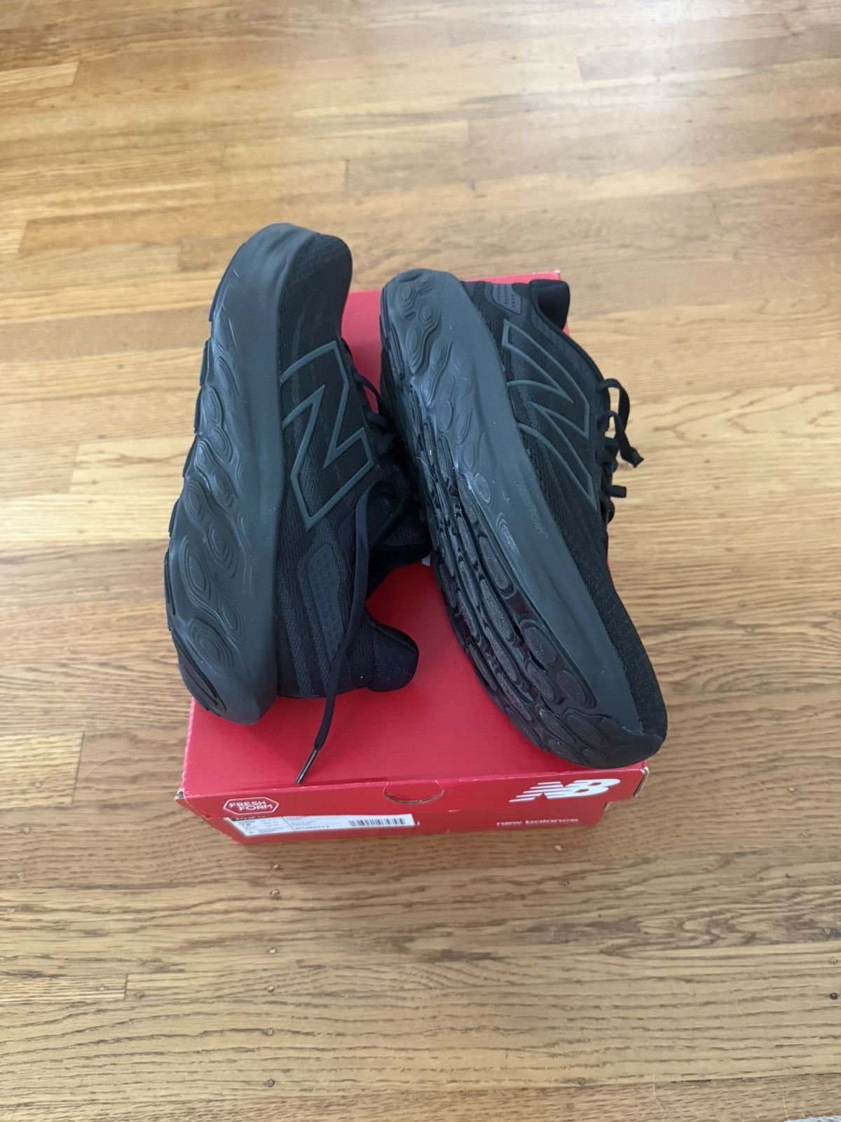 New Balance New Balance Fresh Foam X 1080v13 – Triple Black (US 10) Size US 10 / EU 43 - 1 Thumbnail