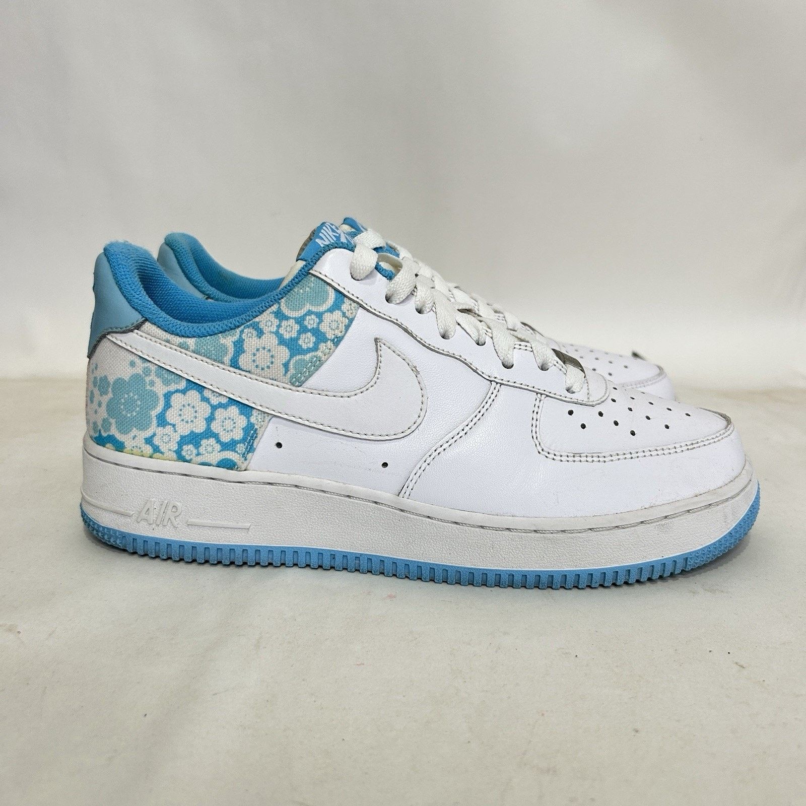 Nike Nike Air Force 1 '07 Flowers WMNS “White Light Blue Floral” Size US 9 / IT 39 - 4 Thumbnail