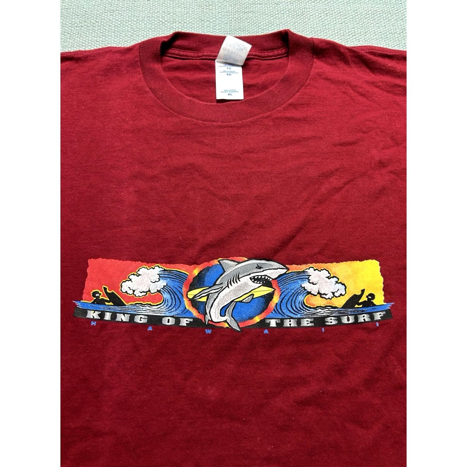 Fruit Of The Loom VINTAGE Fruit of the Loom T-Shirt King of the Surf Ocean Shark Beach Hawaii Y2K Red Cotton XL Mens T-Shirt Beach 90s Size US XL / EU 56 / 4 - 2 Thumbnail