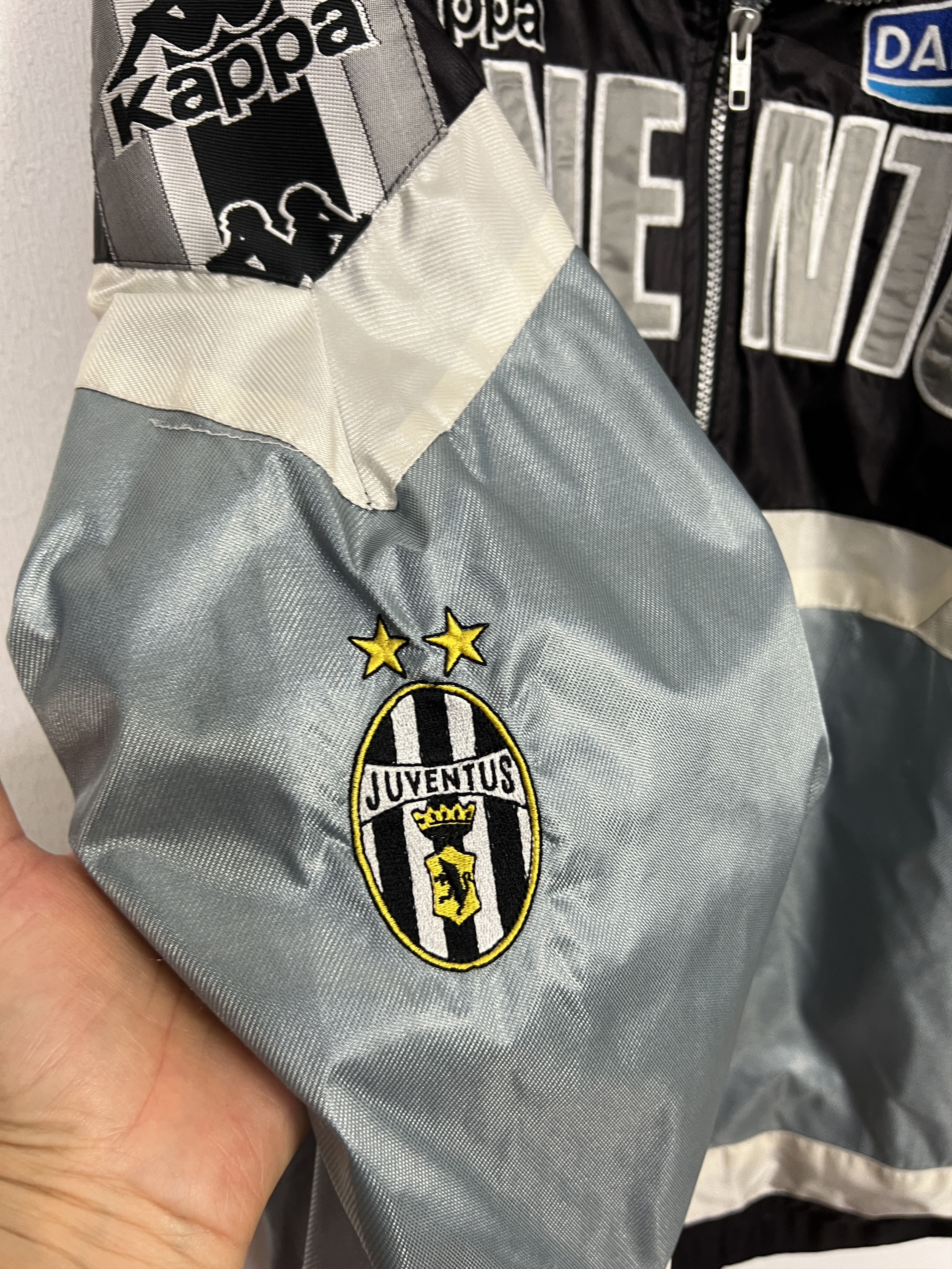 Kappa Vintage 90's Juventus Football Jacket Soccer Track Top Rare Size US L / EU 52-54 / 3 - 6 Thumbnail