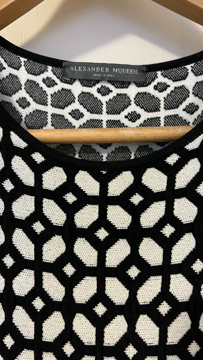 Alexander McQueen Alexander McQUEEN Jersey dress Nextarrow-2505 Size XS / US 0-2 / IT 36-38 - 2 Thumbnail