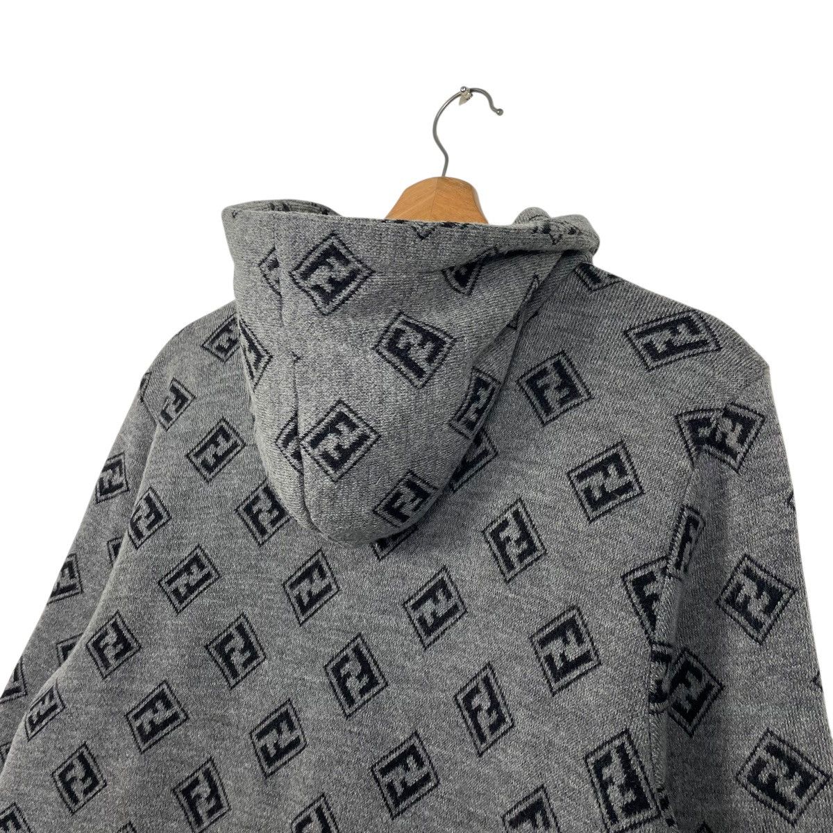 Fendi Vintage Fendi Monogram Hooded Wool Coat Size M / US 6-8 / IT 42-44 - 9 Thumbnail
