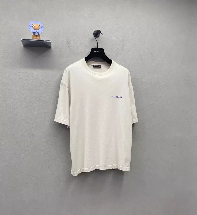 Balenciaga Balenciaga Logo Printed Round Neck Short Sleeve Size US S / EU 44-46 / 1 - 3 Thumbnail