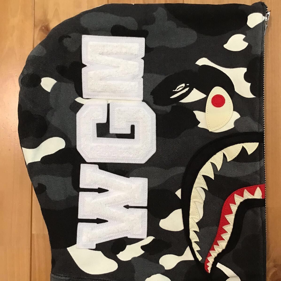 Bape 💫Glow in the dark💫 BAPE City camo shark full zip hoodie APE Size US S / EU 44-46 / 1 - 5 Thumbnail