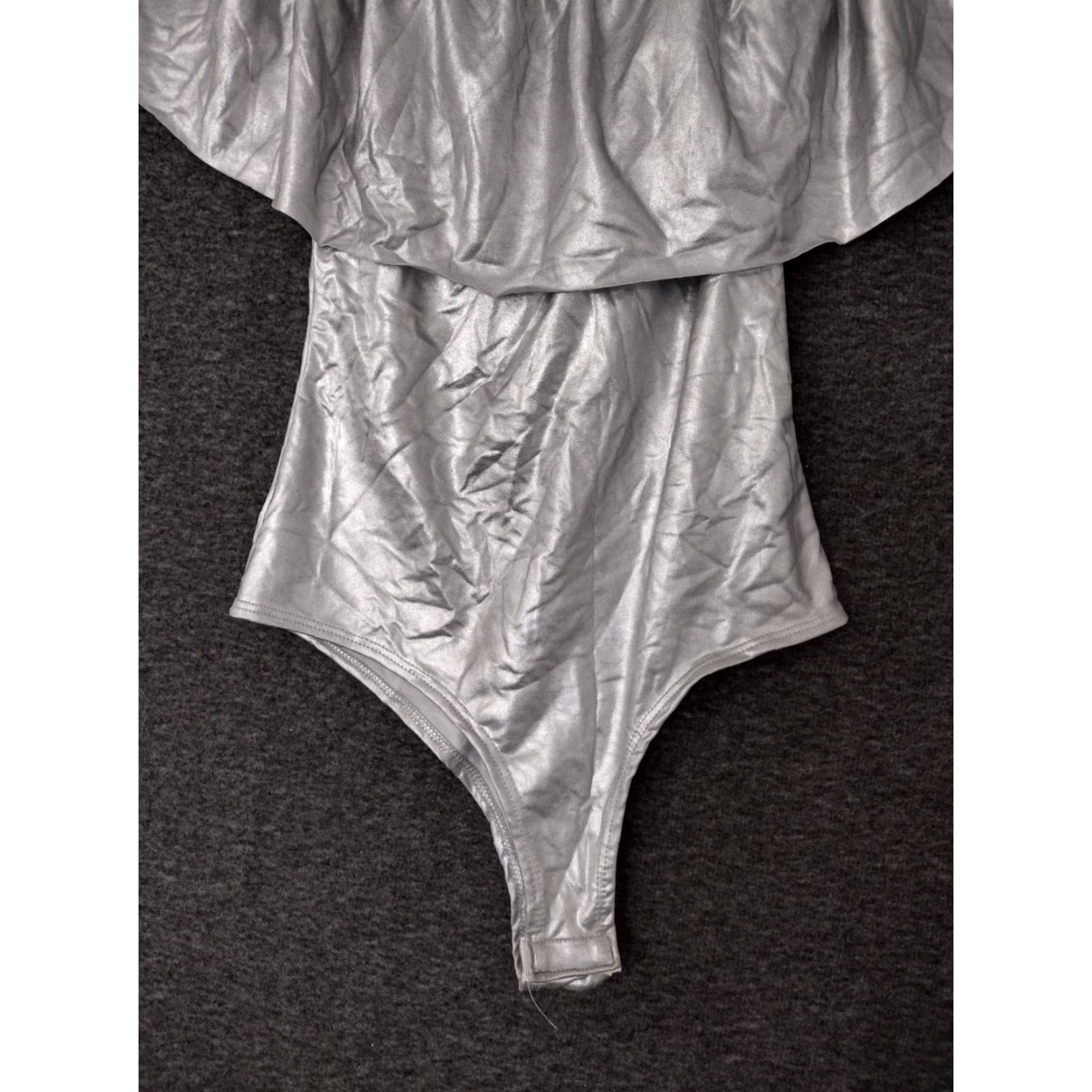 Vintage Codigo One Piece Bathing Suit M Off Shoulder Ruffles Silver Cheeky Womens Size M / US 6-8 / IT 42-44 - 3 Thumbnail