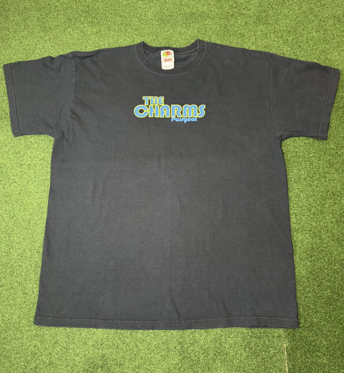 Band Tees × Fruit Of The Loom × Vintage Vintage Y2K The Charms Pussycat 2005 Alt Rock Band T Shirt Size US XL / EU 56 / 4 - 1 Thumbnail