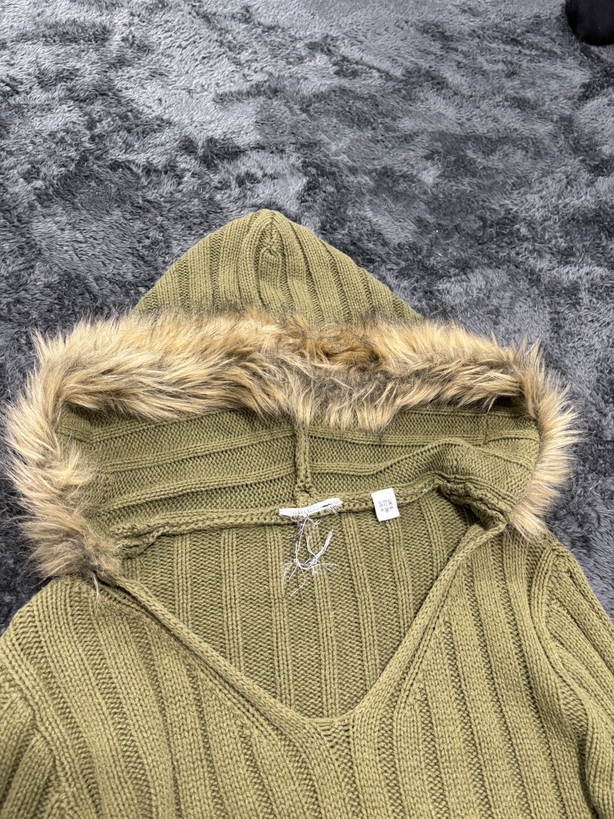 Le Grande Bleu (L.G.B.) Vintage LGB If Six Was Nine Style Fur Slim Sweater Size M / US 6-8 / IT 42-44 - 2 Thumbnail