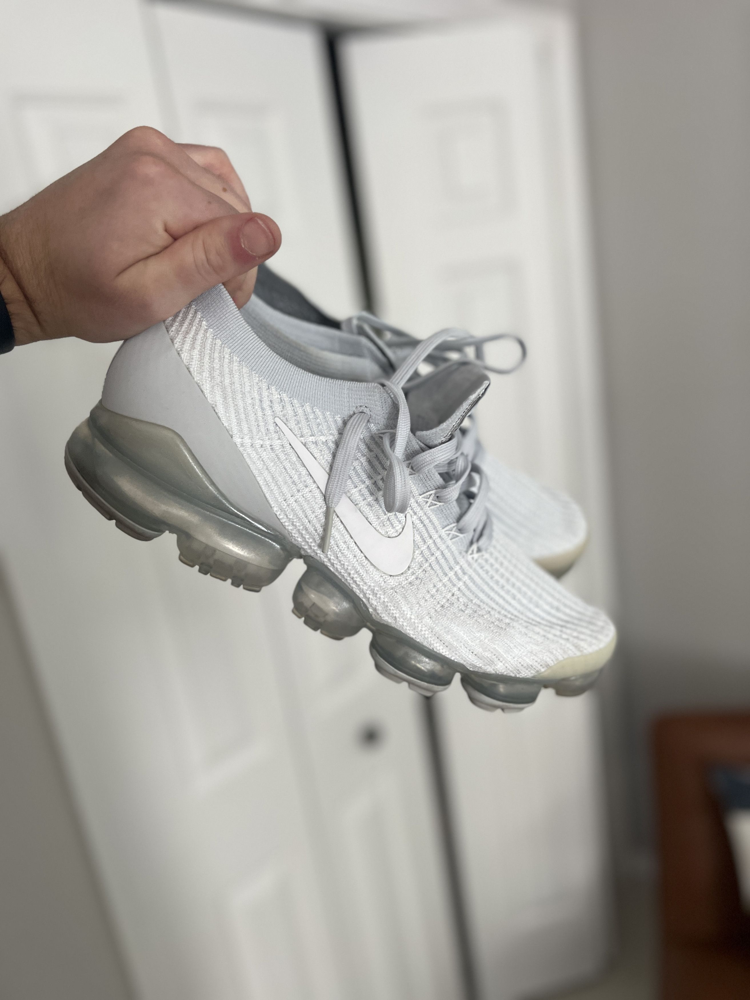 Nike *RARE* Nike Air VaporMax Flyknit 3 White Pure Platinum Size US 11.5 / EU 44-45 - 3 Thumbnail