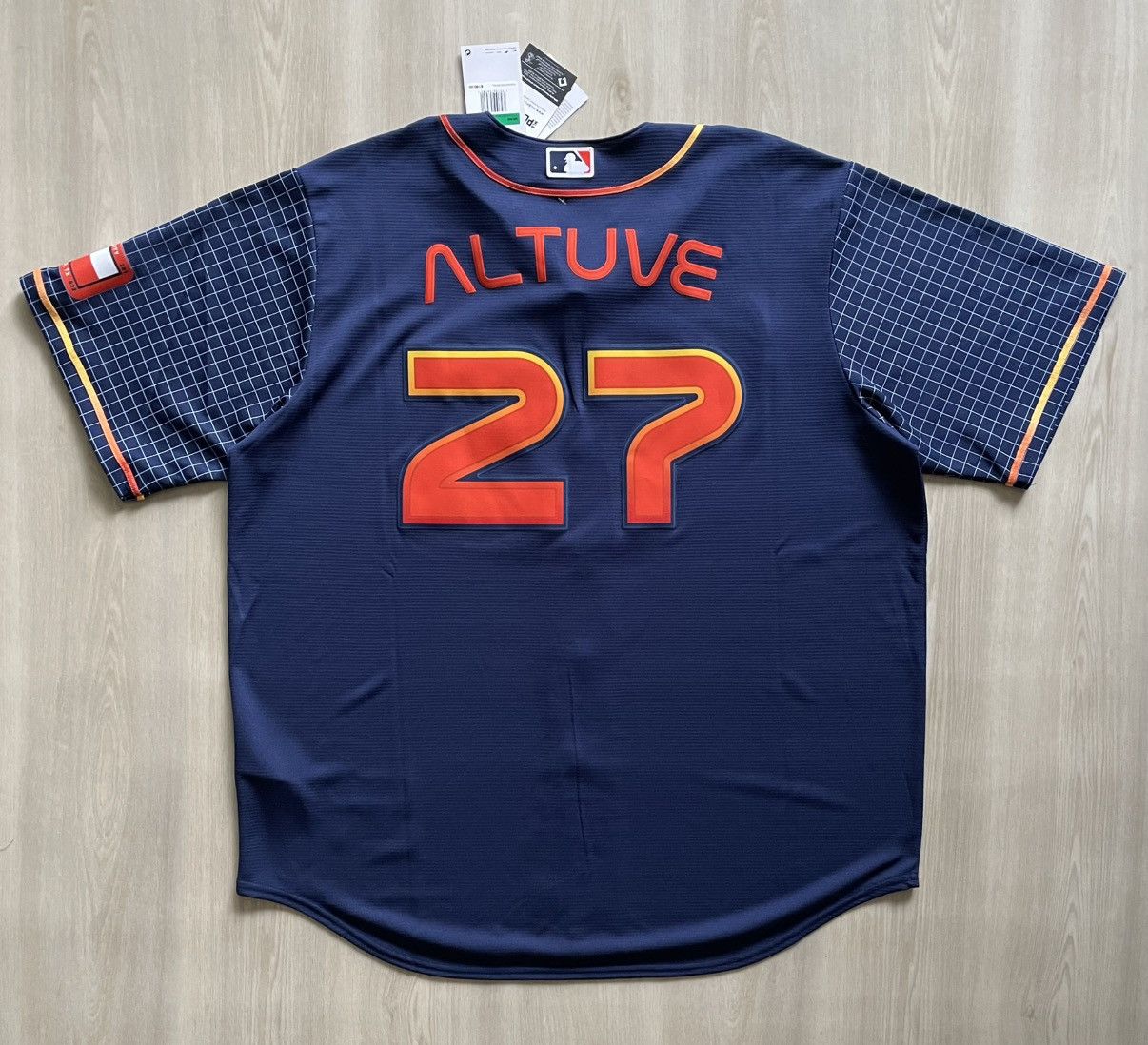 Nike NWT Nike Jose Altuve Houston Astros Space City Connect Sz L Size US L / EU 52-54 / 3 - 1 Thumbnail