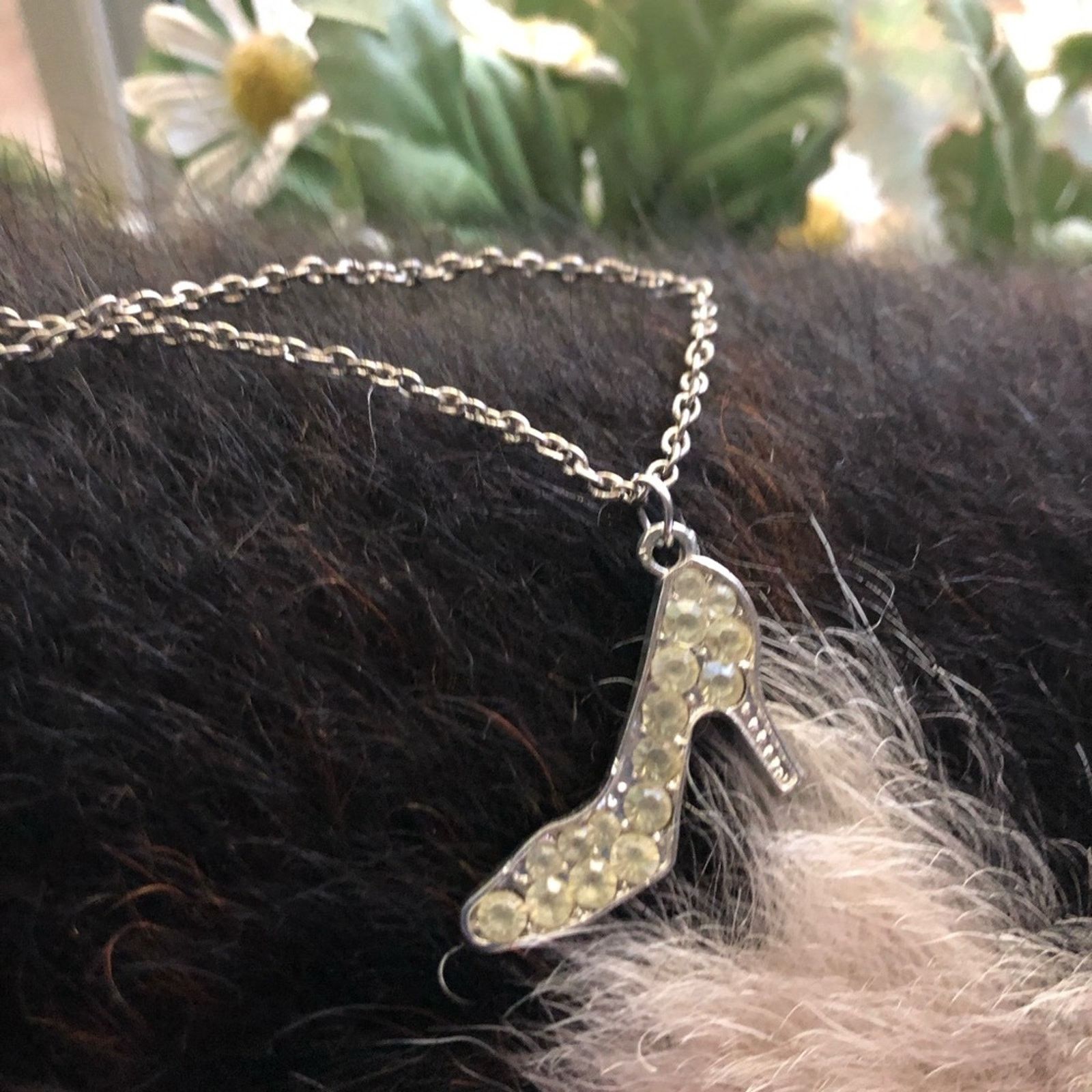 Jewelry Antique silver tone light yellow stone ladies shoe necklace Size ONE SIZE - 1 Thumbnail