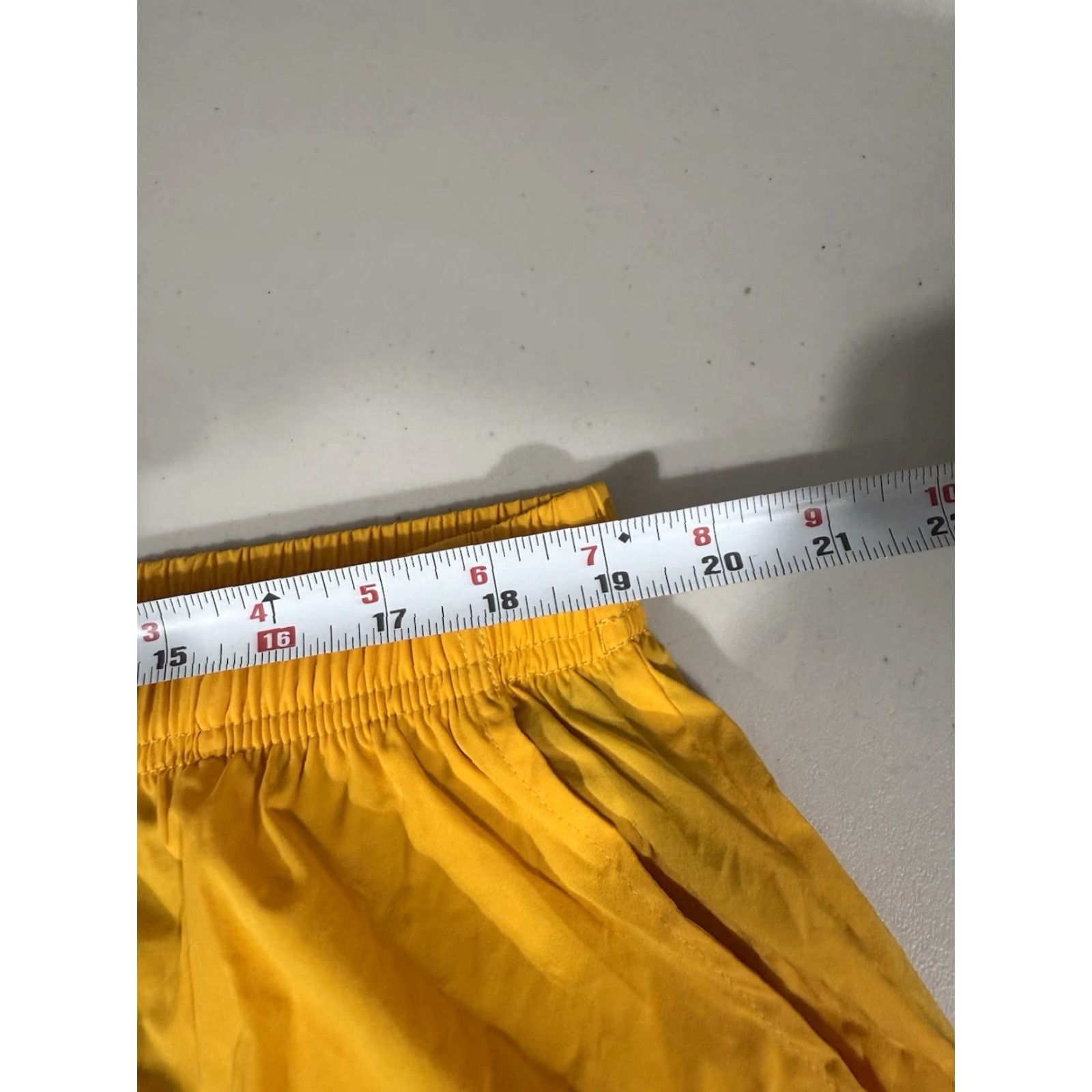 Vintage Pudolla Mens Sz L Running Training Shorts Gym Athletic Workout Shorts Zip Pocket Yellow Nylon Elastic Moisture Wicking Pockets Reflective Athletic Size US 33 - 5 Thumbnail
