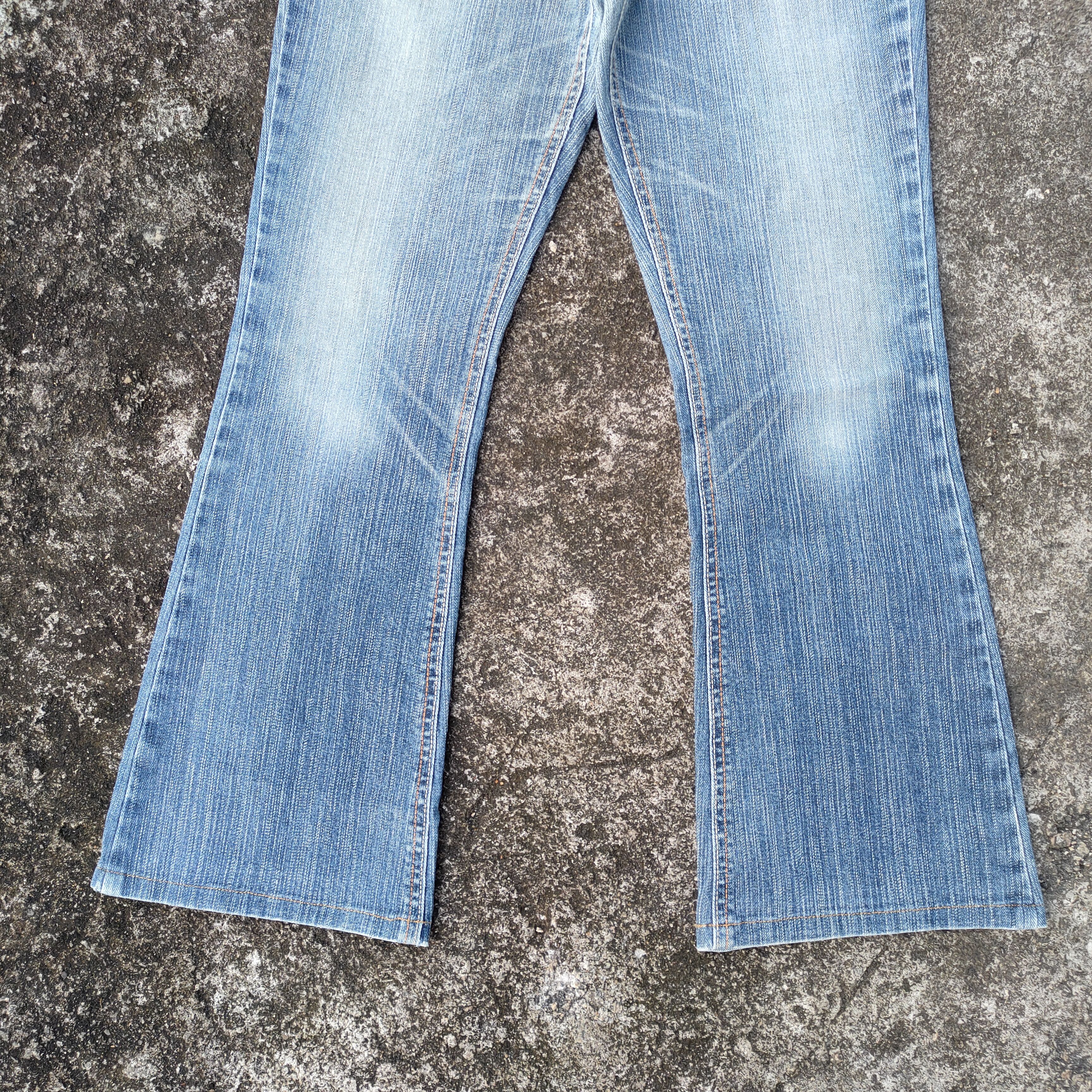 Japanese Brand FLARE VINTAGE SOMETHING FADED JEANS DENIM PANTS Size US 29 - 4 Thumbnail