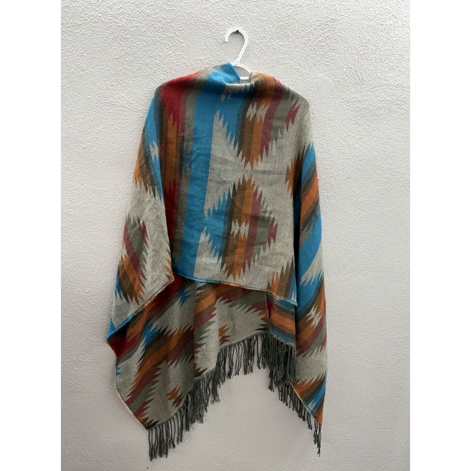 Vintage Unbranded Womens Poncho Shawl One Size Button Up Fringe Southwestern Aztec Print Purple SDN Size ONE SIZE - 6 Thumbnail