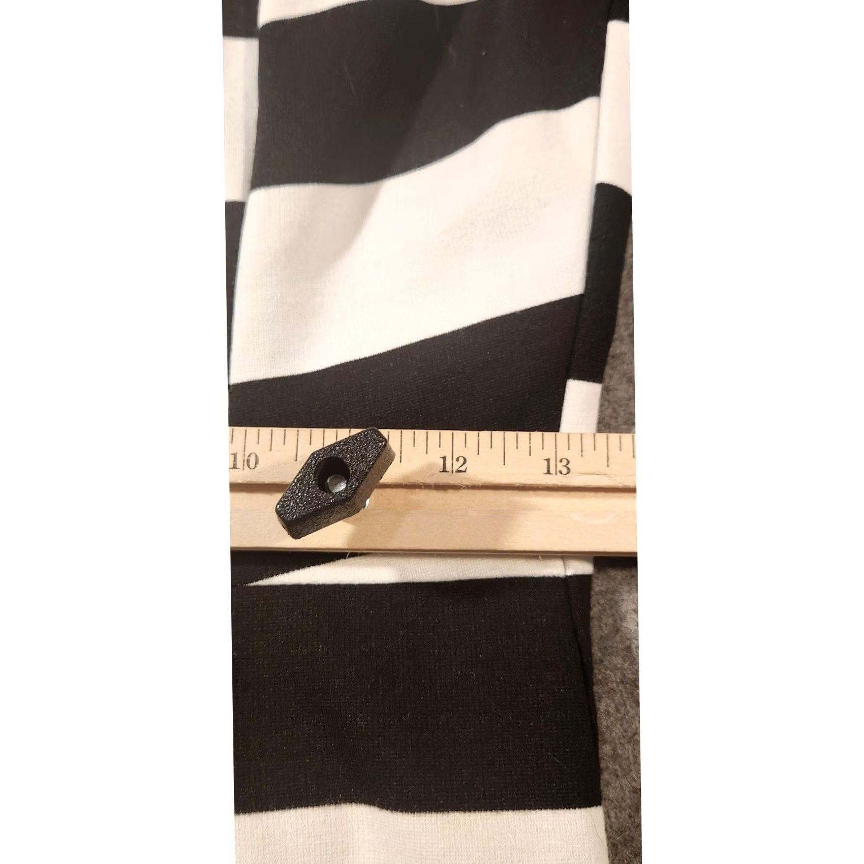 Trina Turk Trina Turk Dress Womens 6 Black White Stripe Sleeveless Knit Sheath Pencil Workwear Size M / US 6-8 / IT 42-44 - 6 Thumbnail
