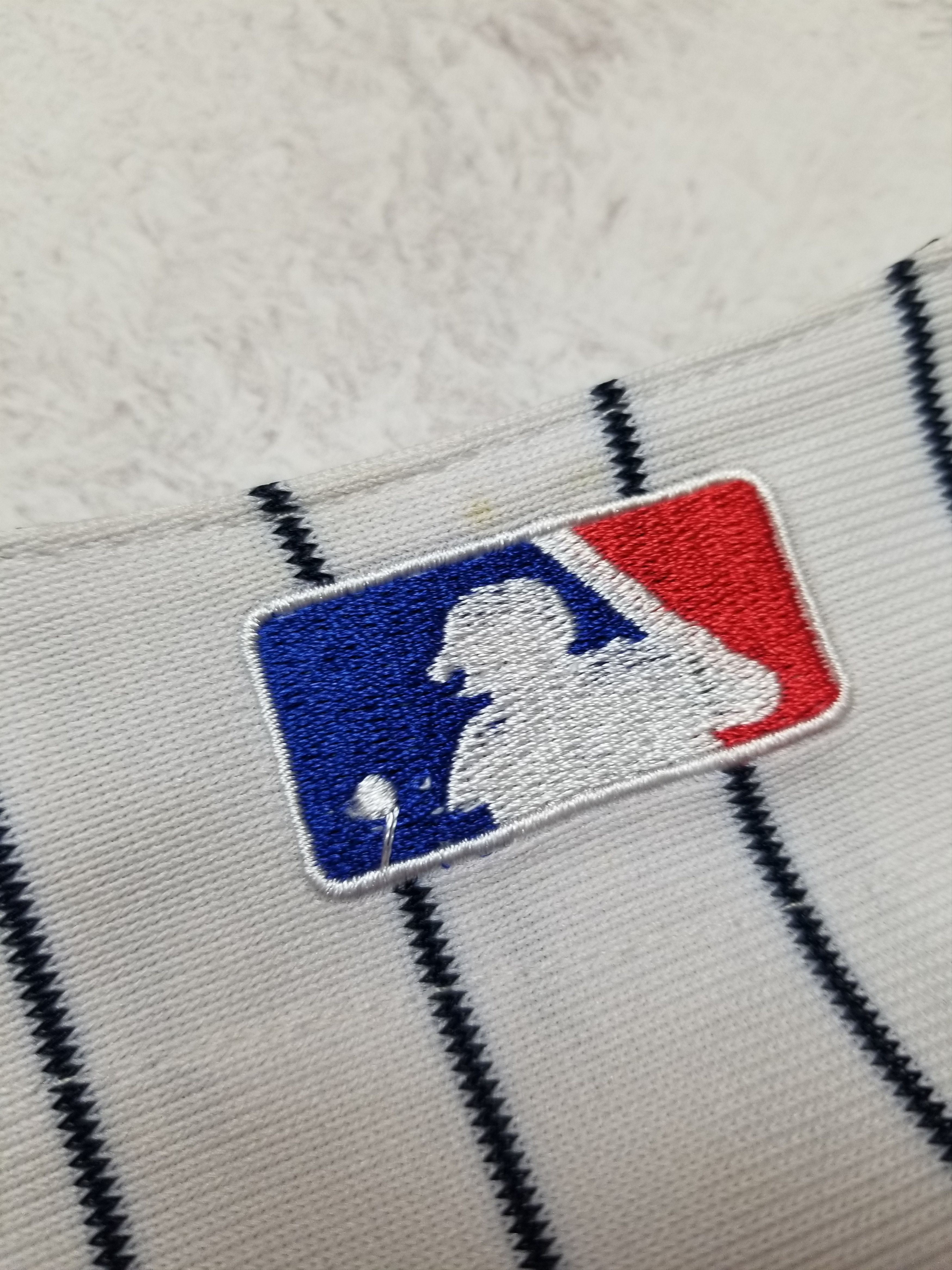 Majestic VTG Majestic New York Yankees #25 MLB Pinstripe Shirt Jersey Size US XL / EU 56 / 4 - 11 Thumbnail