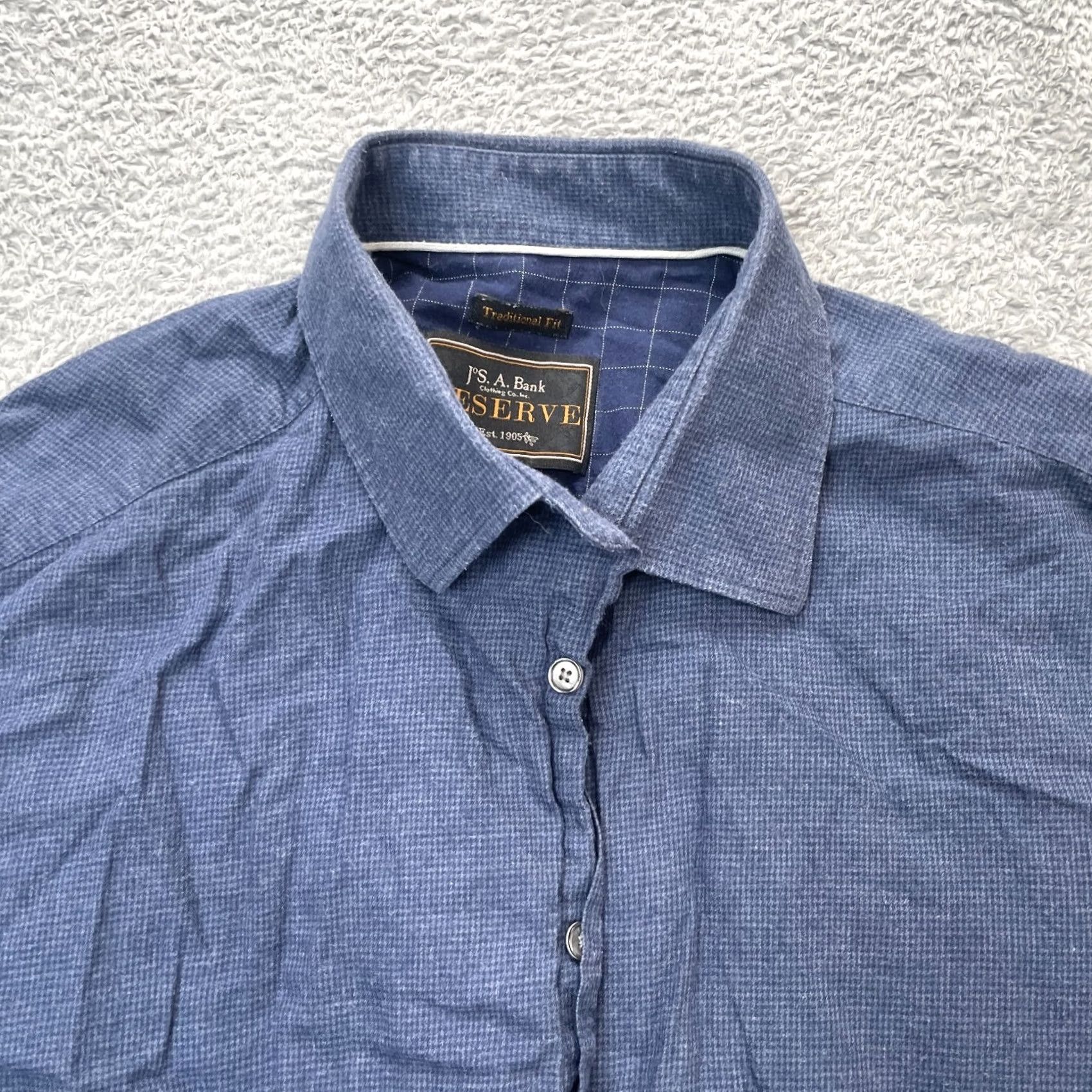 Jos. A. Bank Jos A Bank Shirt Mens Large Blue Reserve Traditional Fit Button-Up Casual Workwear 52 Chest Blue Button-Up Size US L / EU 52-54 / 3 - 6 Thumbnail