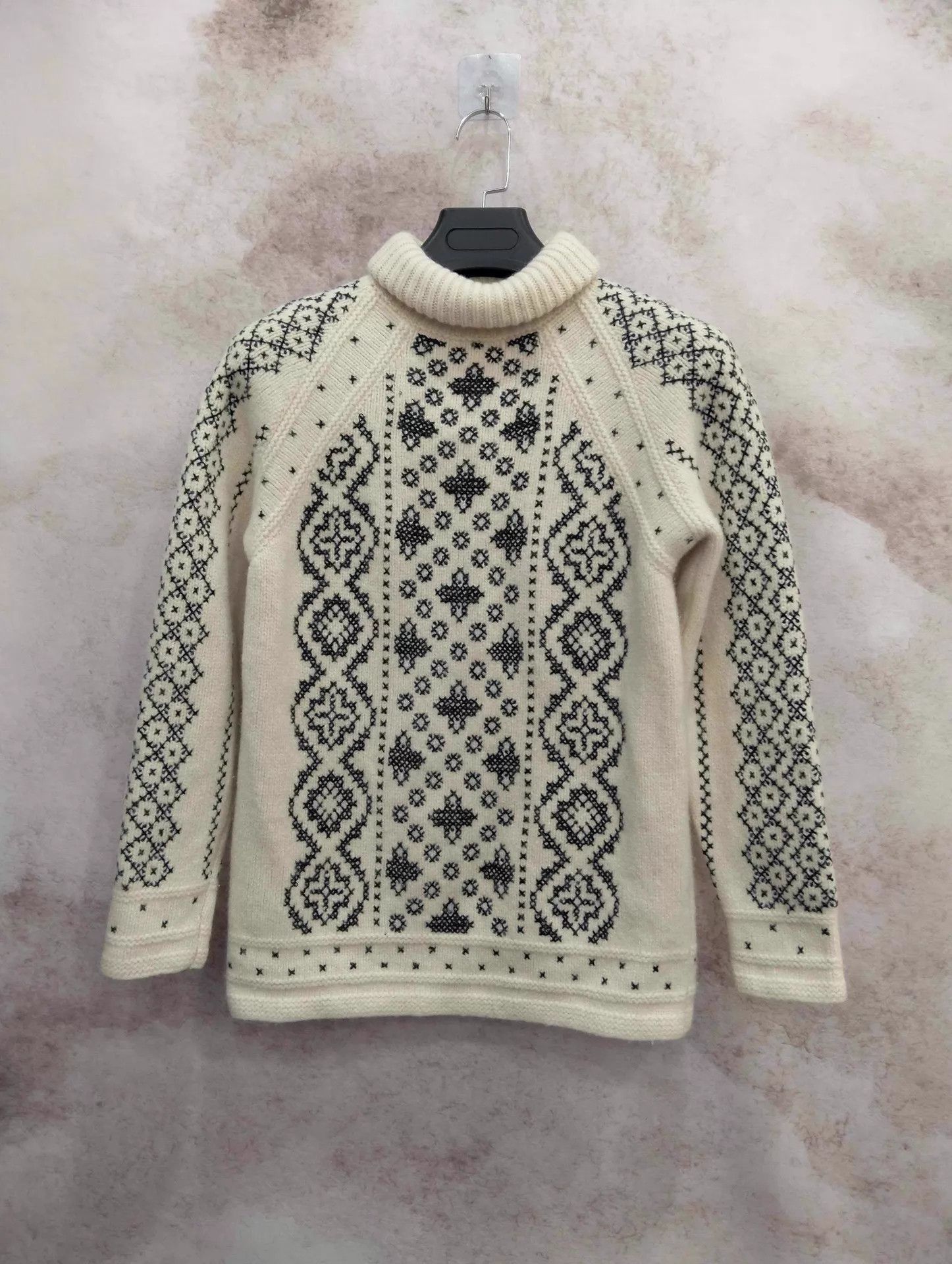 Dior Dior Cashmere Turtleneck Sweater No Logo FR 38 Size S / US 4 / IT 40 - 1 Thumbnail