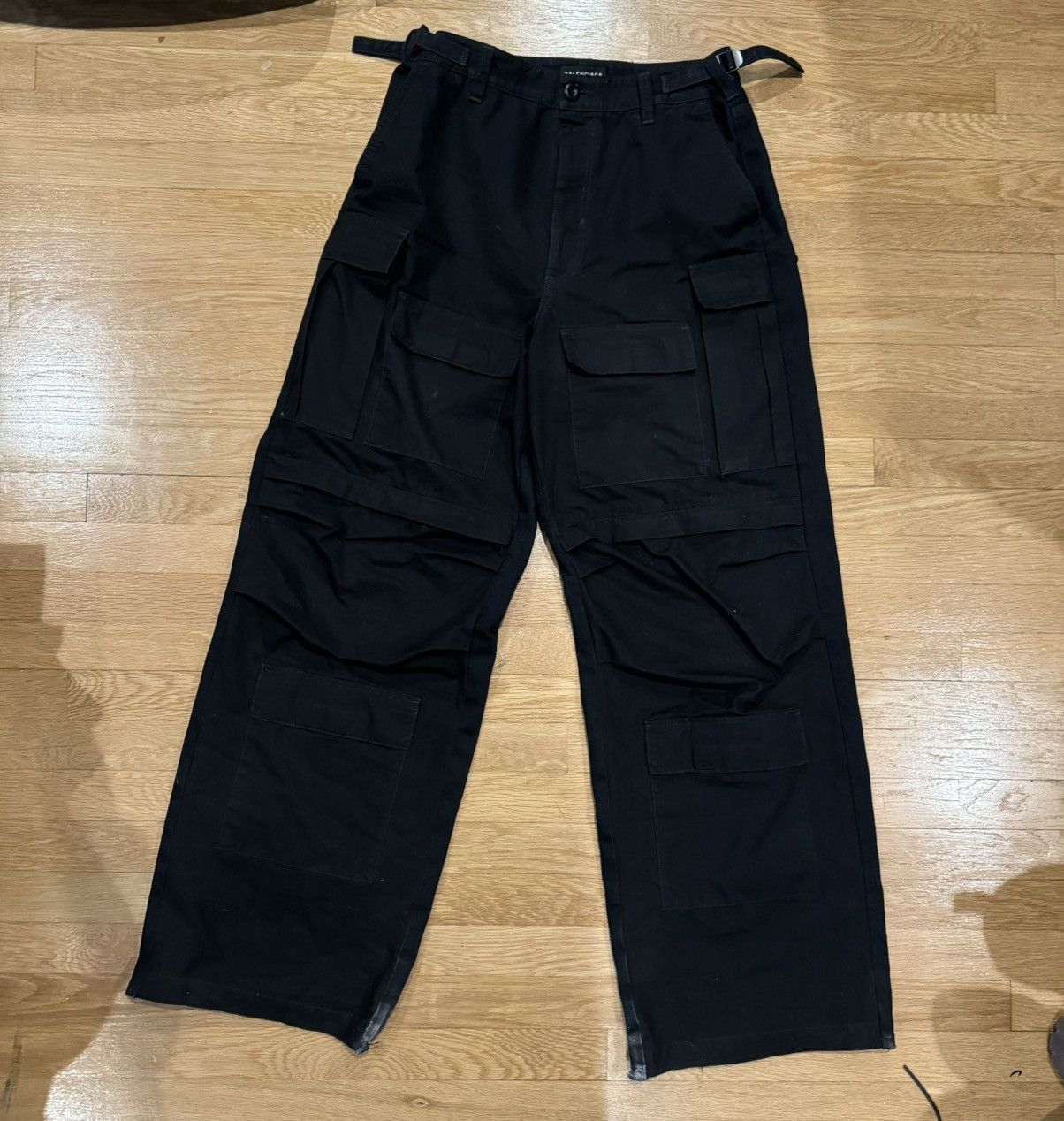 Balenciaga Balenciaga hybrid cargos Size US 32 / EU 48 - 1 Thumbnail