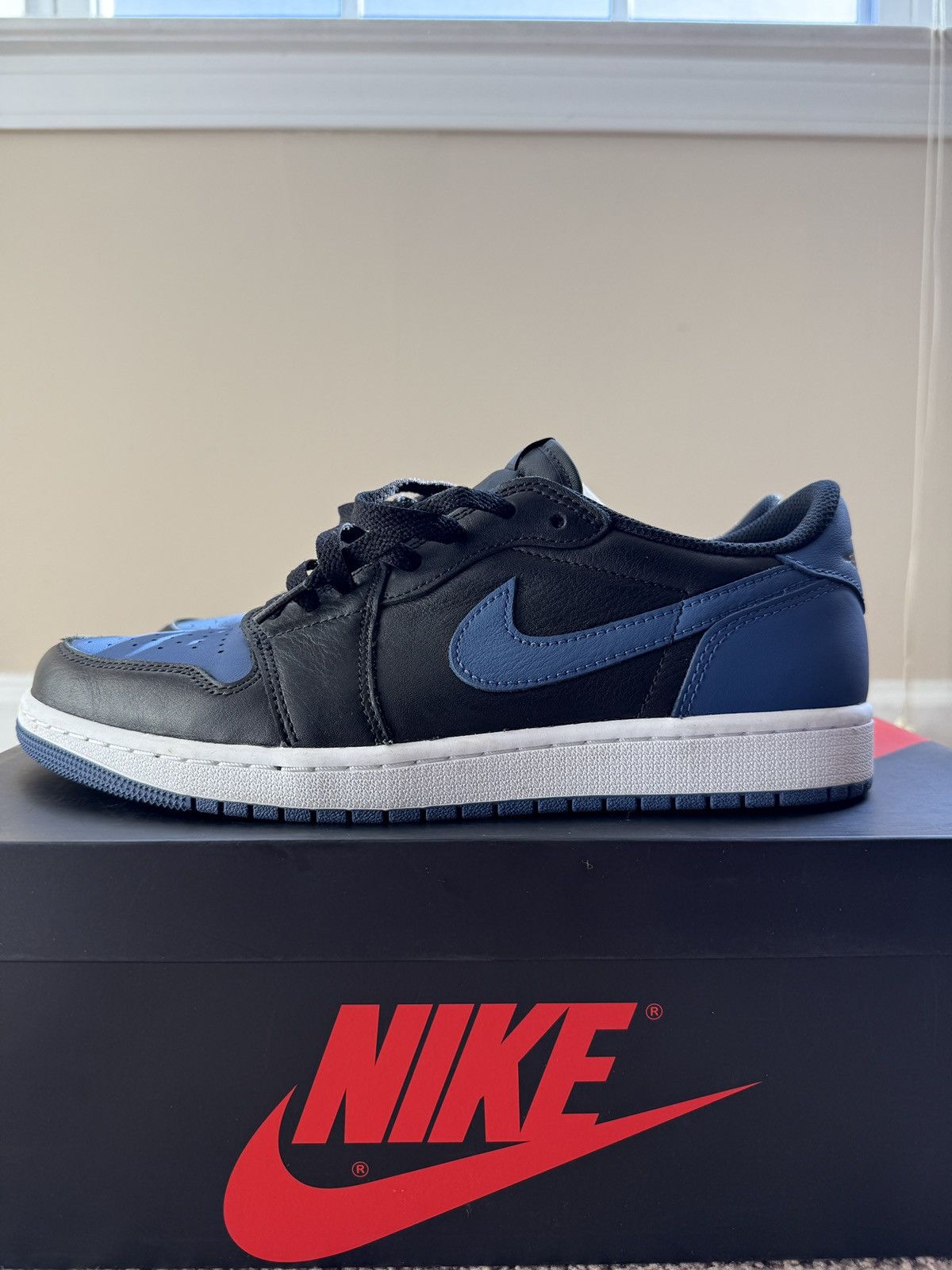 Jordan Brand Jordan 1 Low “Mystic Blue” Size US 10 / EU 43 - 2 Thumbnail