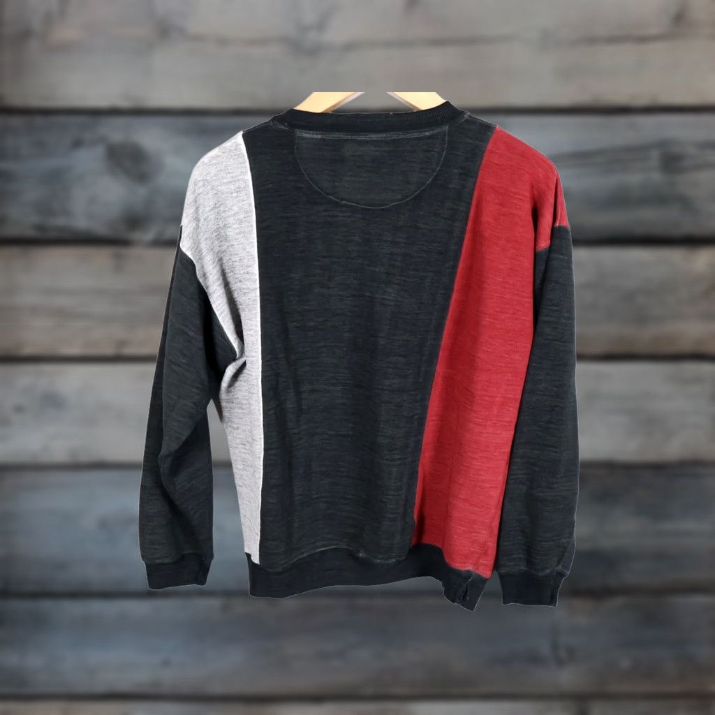 Vintage VINTAGE Towncraft Sweatshirt Striped Crewneck 90s Black Red Gray Medium Mens Regular Fit Size US M / EU 48-50 / 2 - 1 Thumbnail