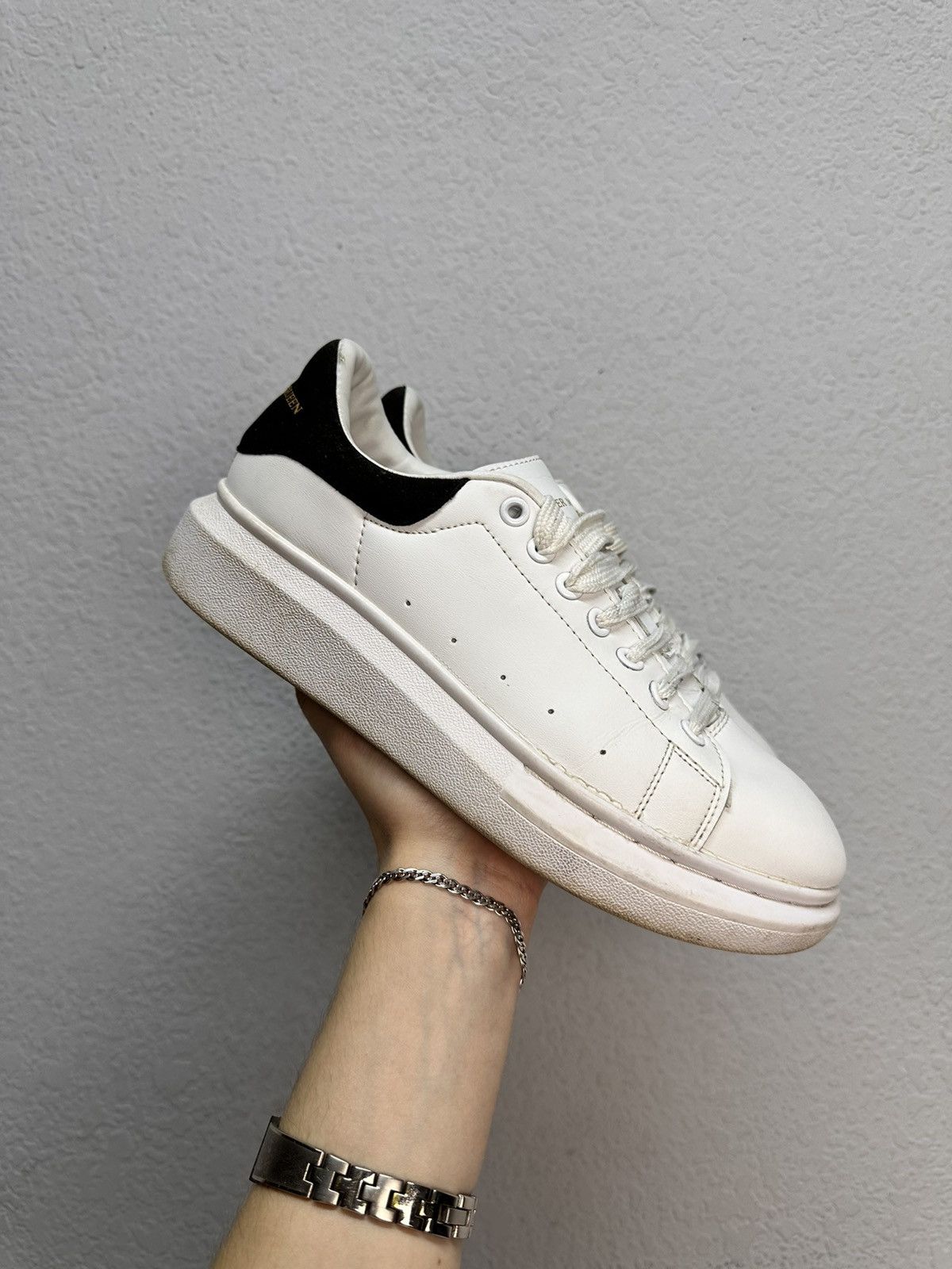 Alexander McQueen Alexander McQueen white oversized sneakers y2k Size US 9 / IT 39 - 1 Thumbnail