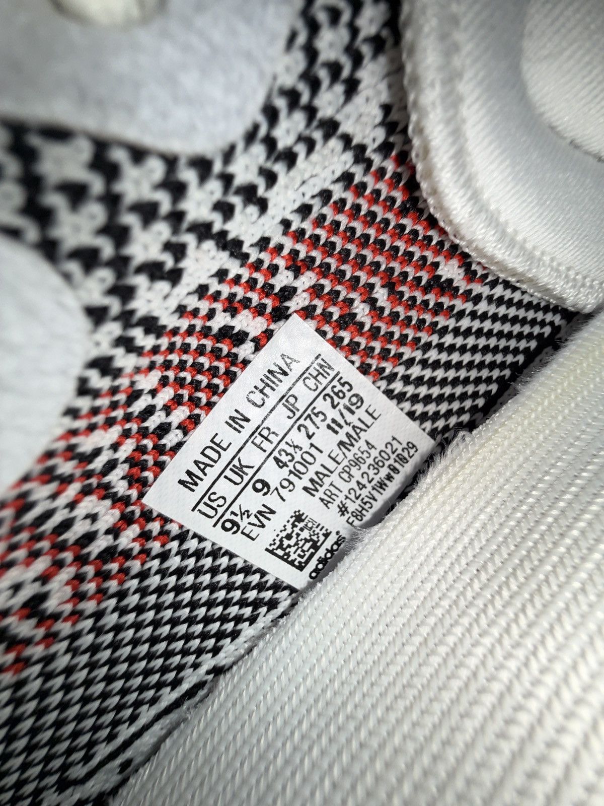 Yeezy Yeezy Boost 350 V2 Zebra Size US 9.5 / EU 42-43 - 6 Thumbnail