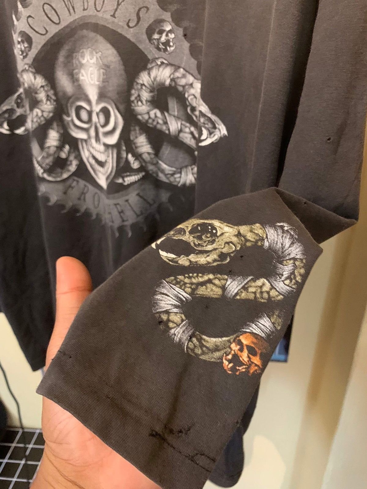 Band Tees 🔥 Pantera “Cowboys From Hell” Skull Snake Distressed LS Tee Size US M / EU 48-50 / 2 - 6 Thumbnail