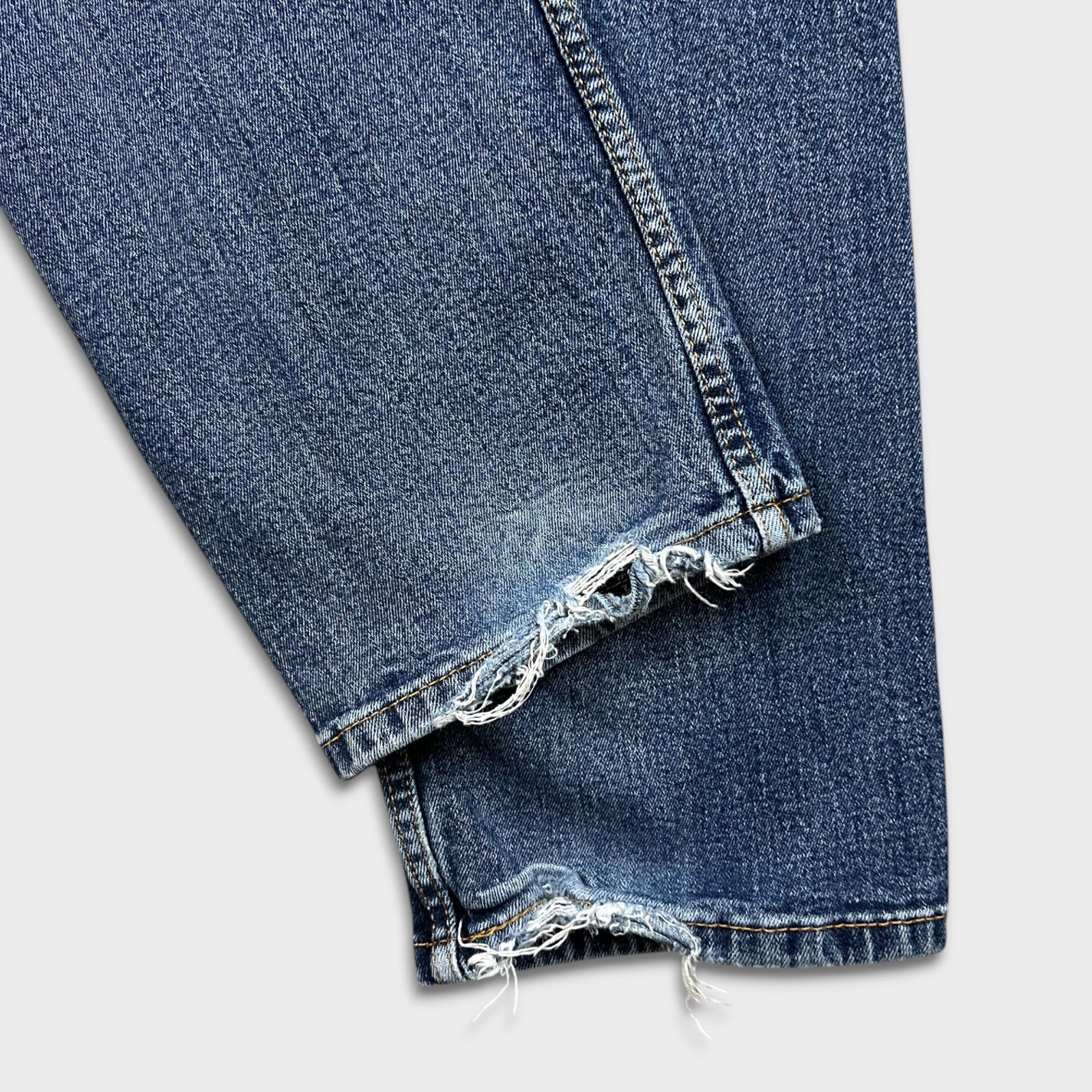 Levi's × Vintage Levi's 505 Jean 34x34 Regular Straight Leg Distressed Denim Size US 34 / EU 50 - 9 Thumbnail