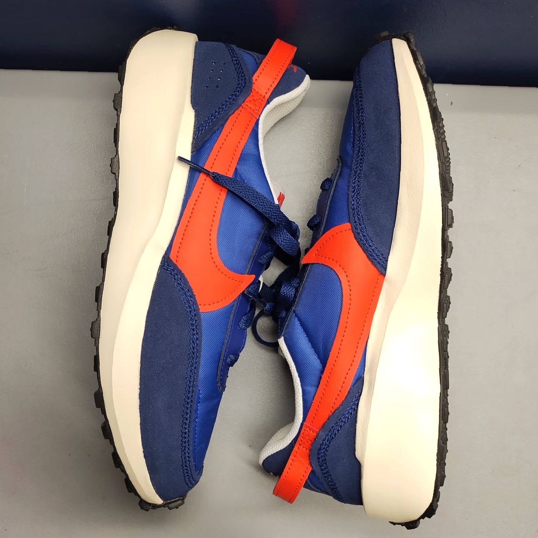 Nike Nike Waffle Debut Sneakers Womens US 10 Multicolor Comfort Insole Lace Up IB4364-492 Size US 10 / IT 40 - 2 Thumbnail